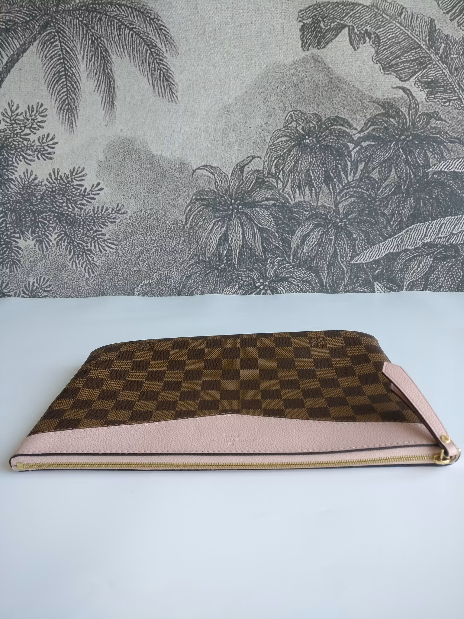 Louis Vuitton Daily Pouch damier ebene