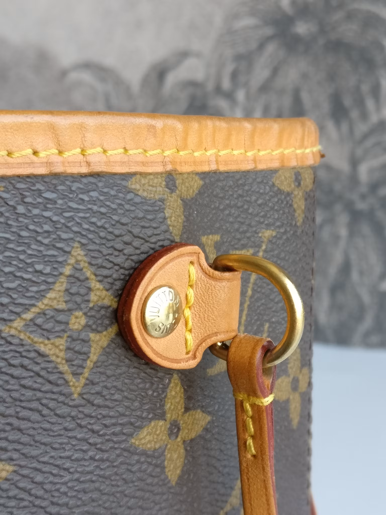 Louis Vuitton Neverfull PM