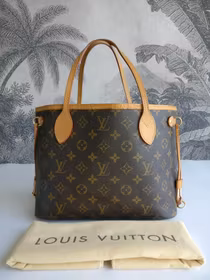 Louis Vuitton Neverfull PM