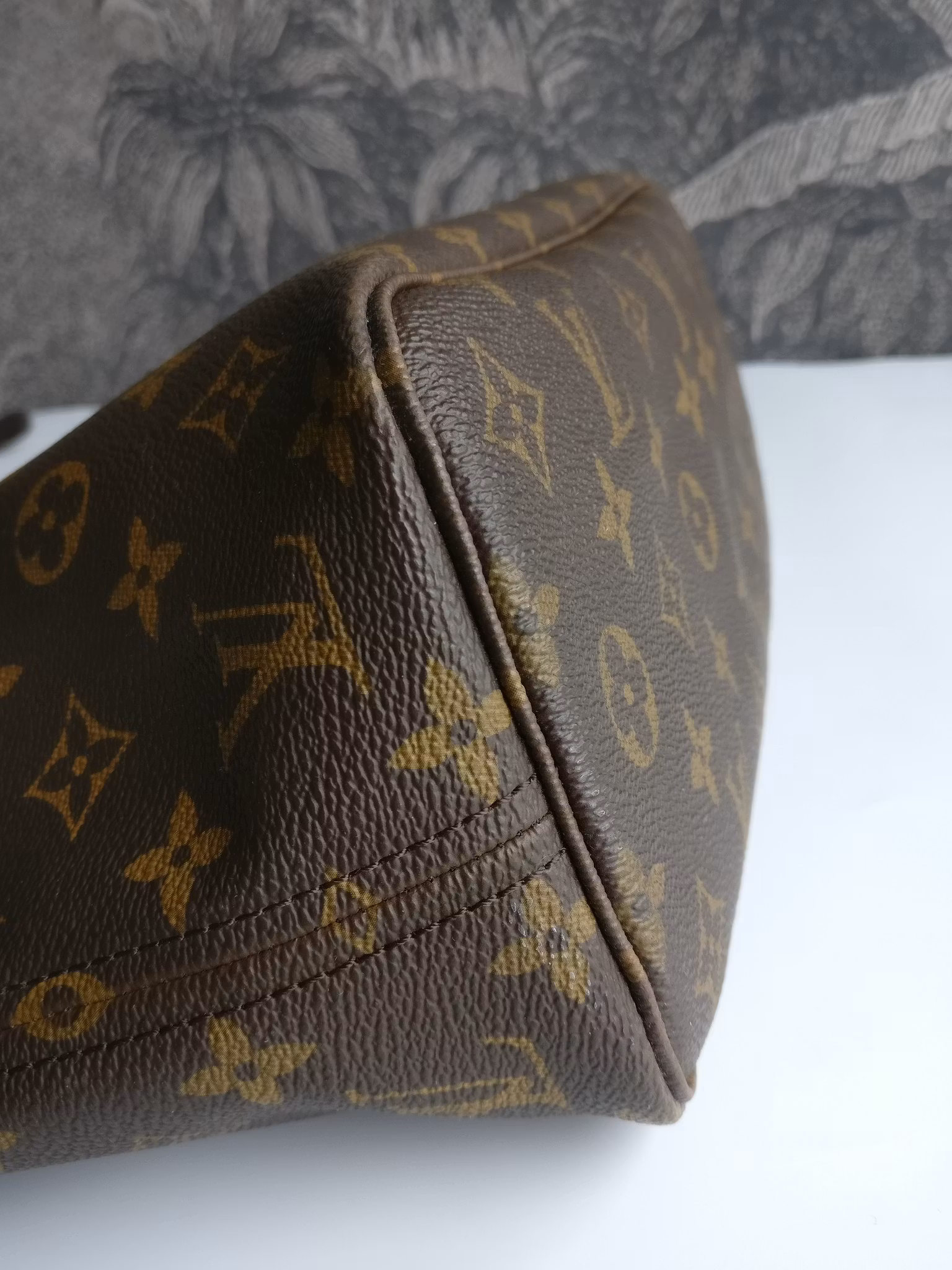 Louis Vuitton Neverfull PM