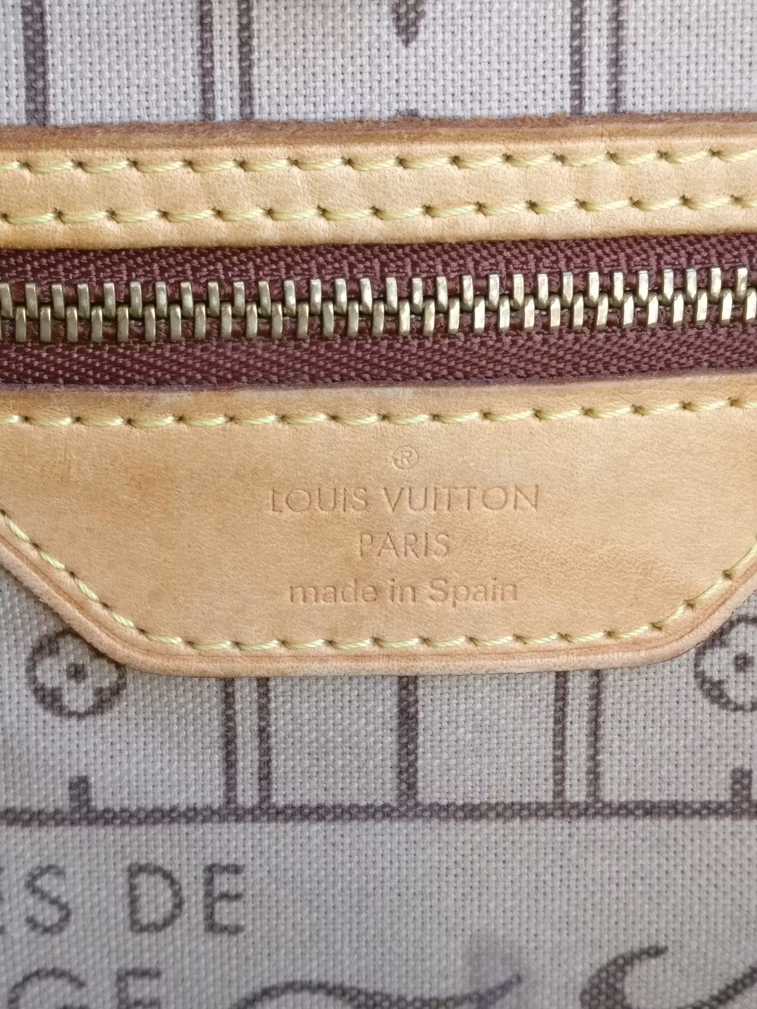 Louis Vuitton Neverfull MM