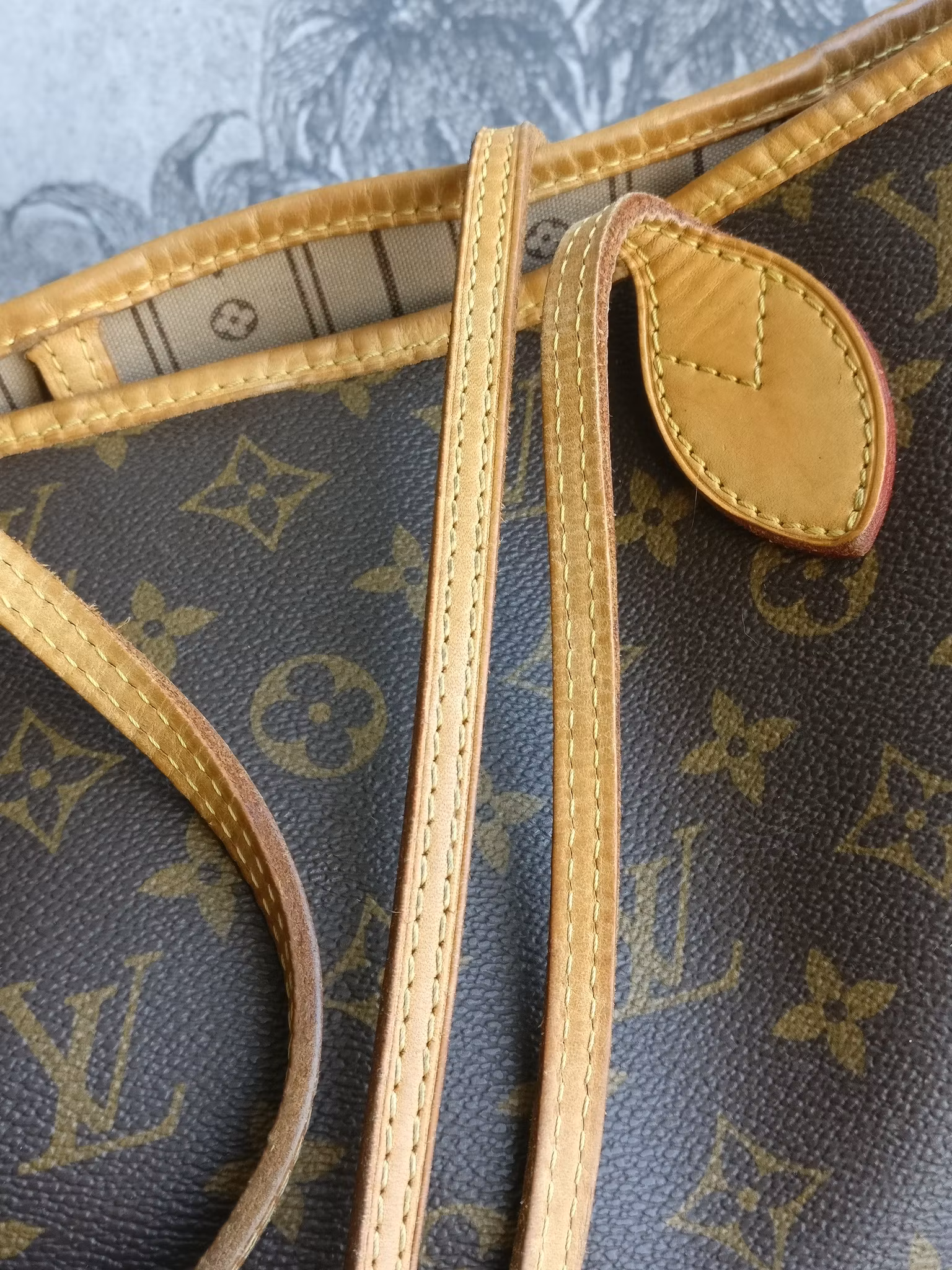 Louis Vuitton Neverfull MM