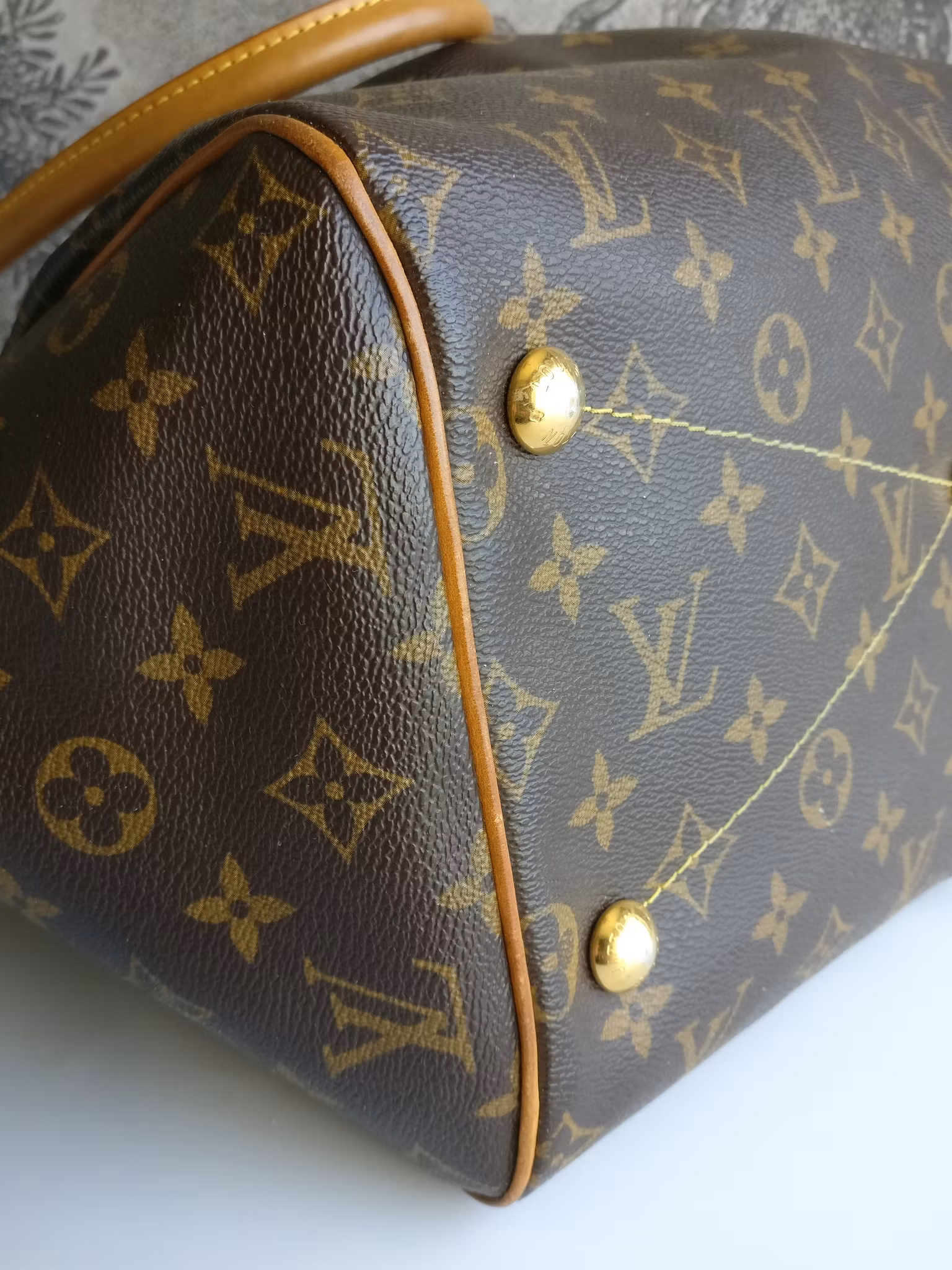 Louis Vuitton Tivoli GM