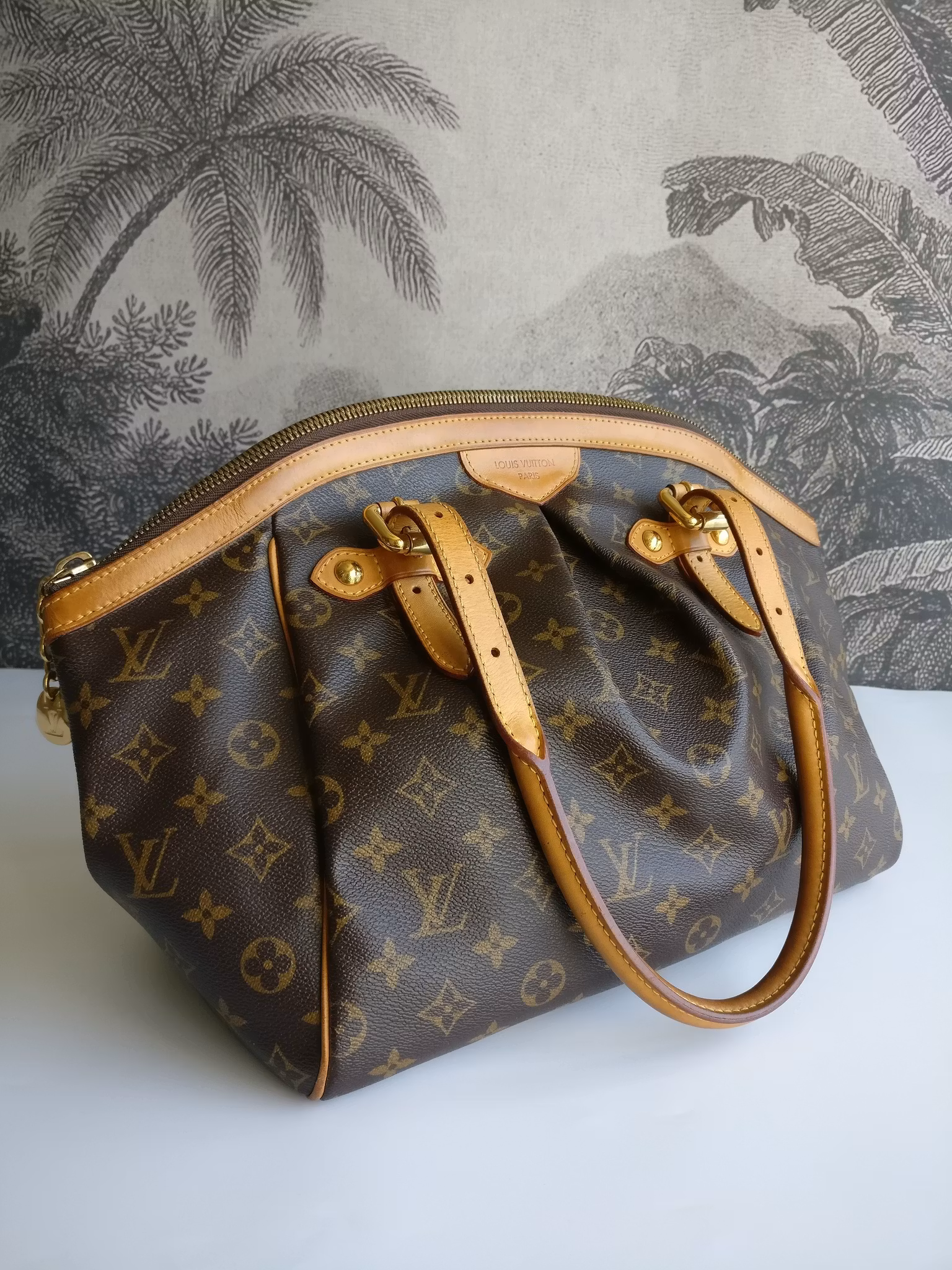 Louis Vuitton Tivoli GM