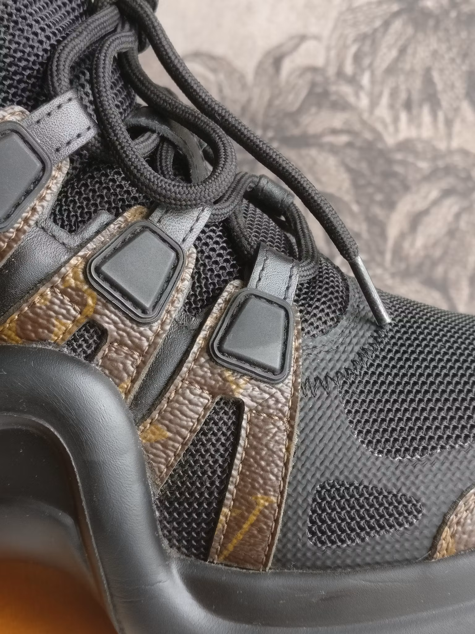 Louis Vuitton Archlight trainer