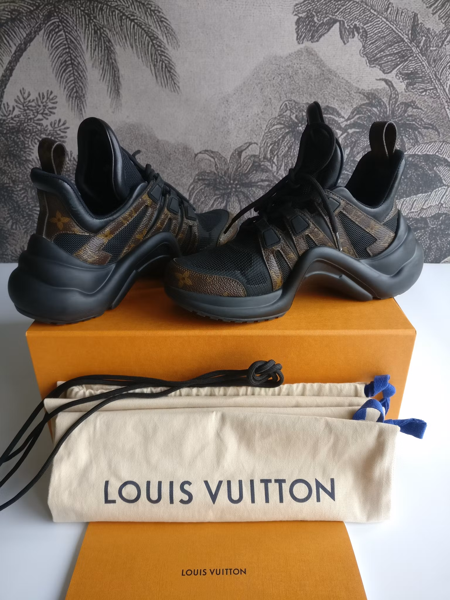 Louis Vuitton Archlight trainer