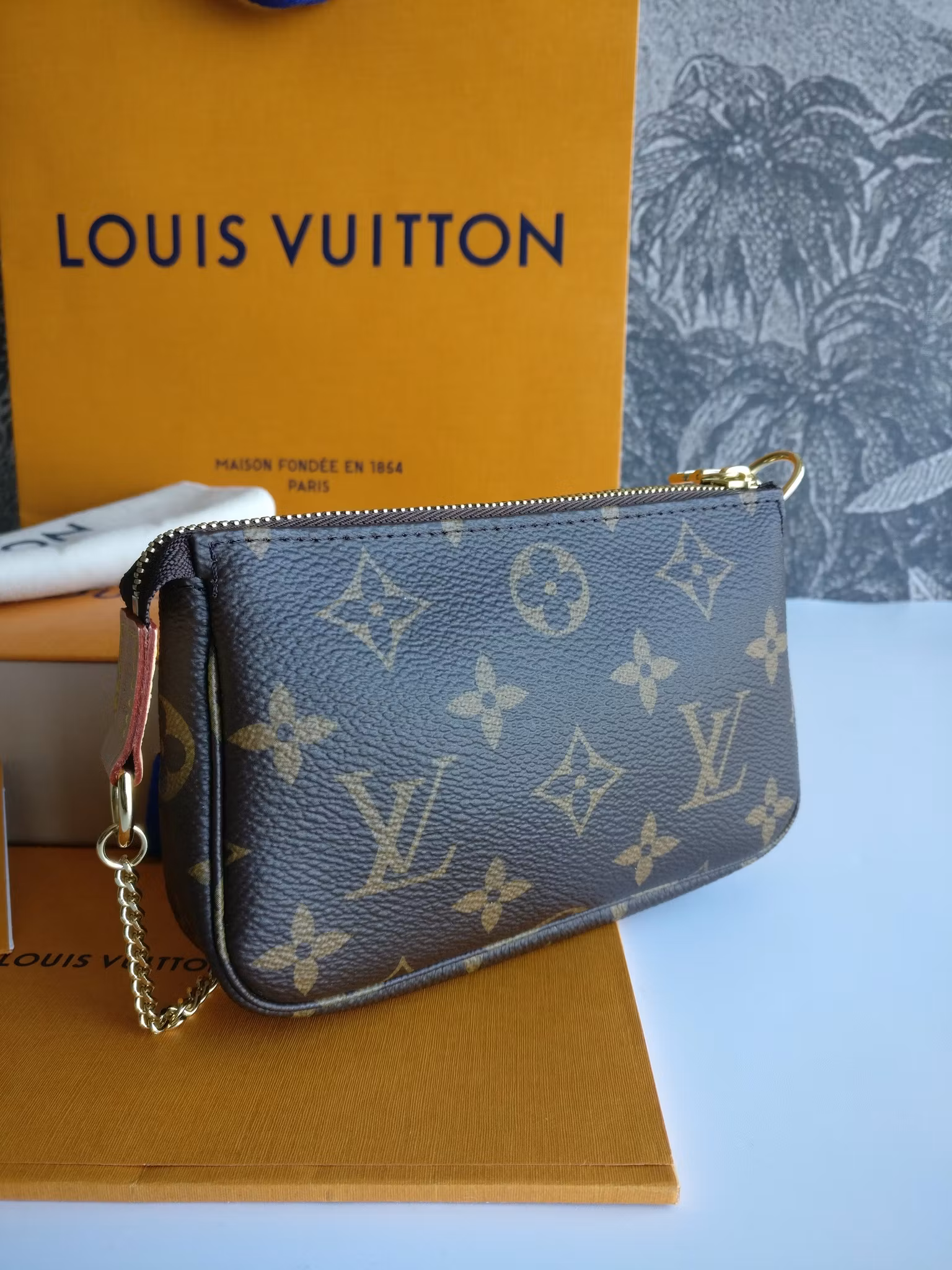 Louis Vuitton Mini Pochette Accessoires