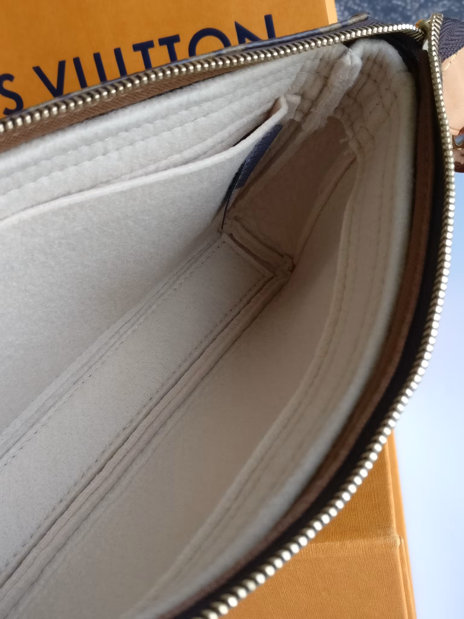 Louis Vuitton Pochette Accessoires