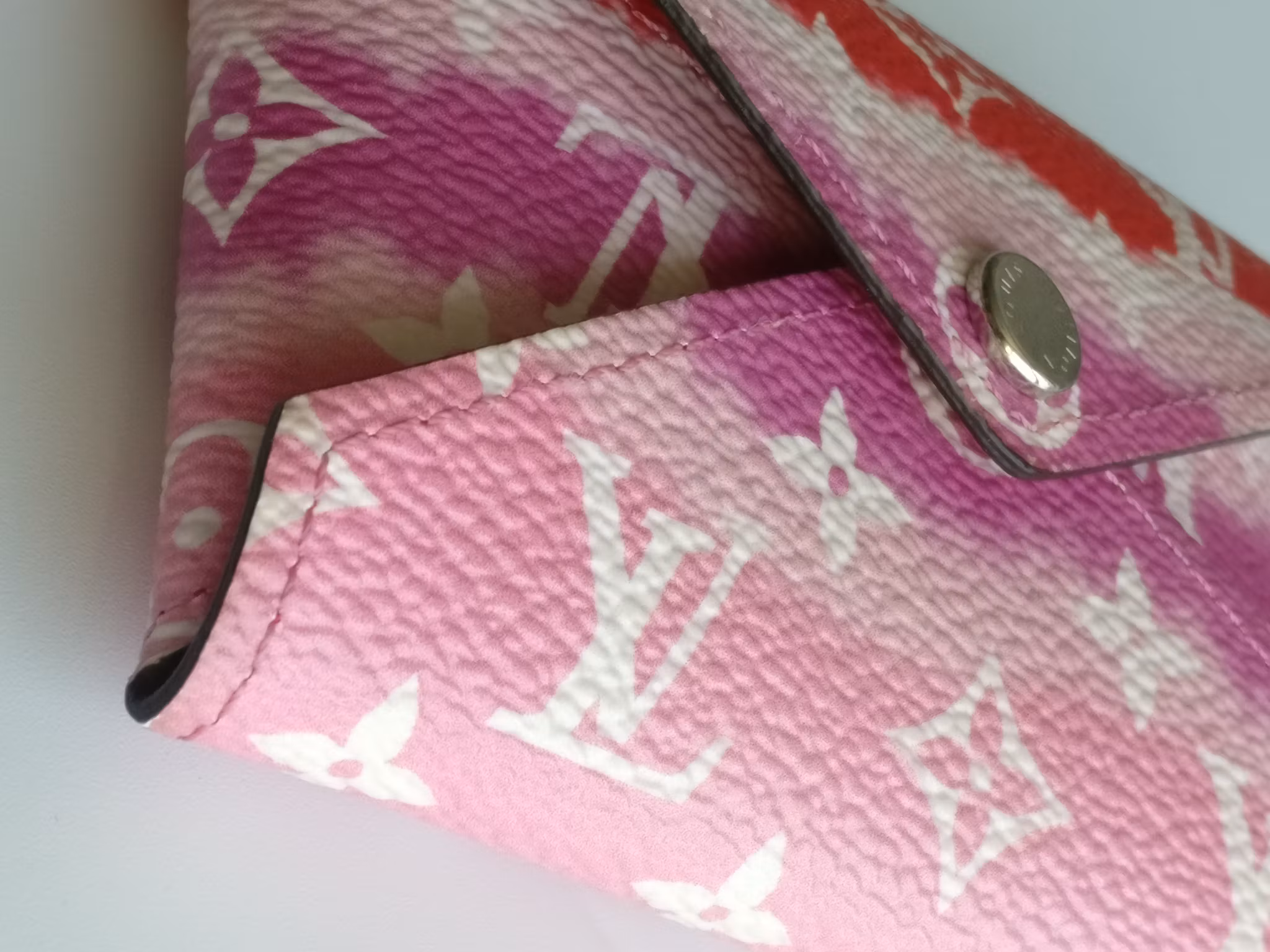 Louis Vuitton escale Kirigami S