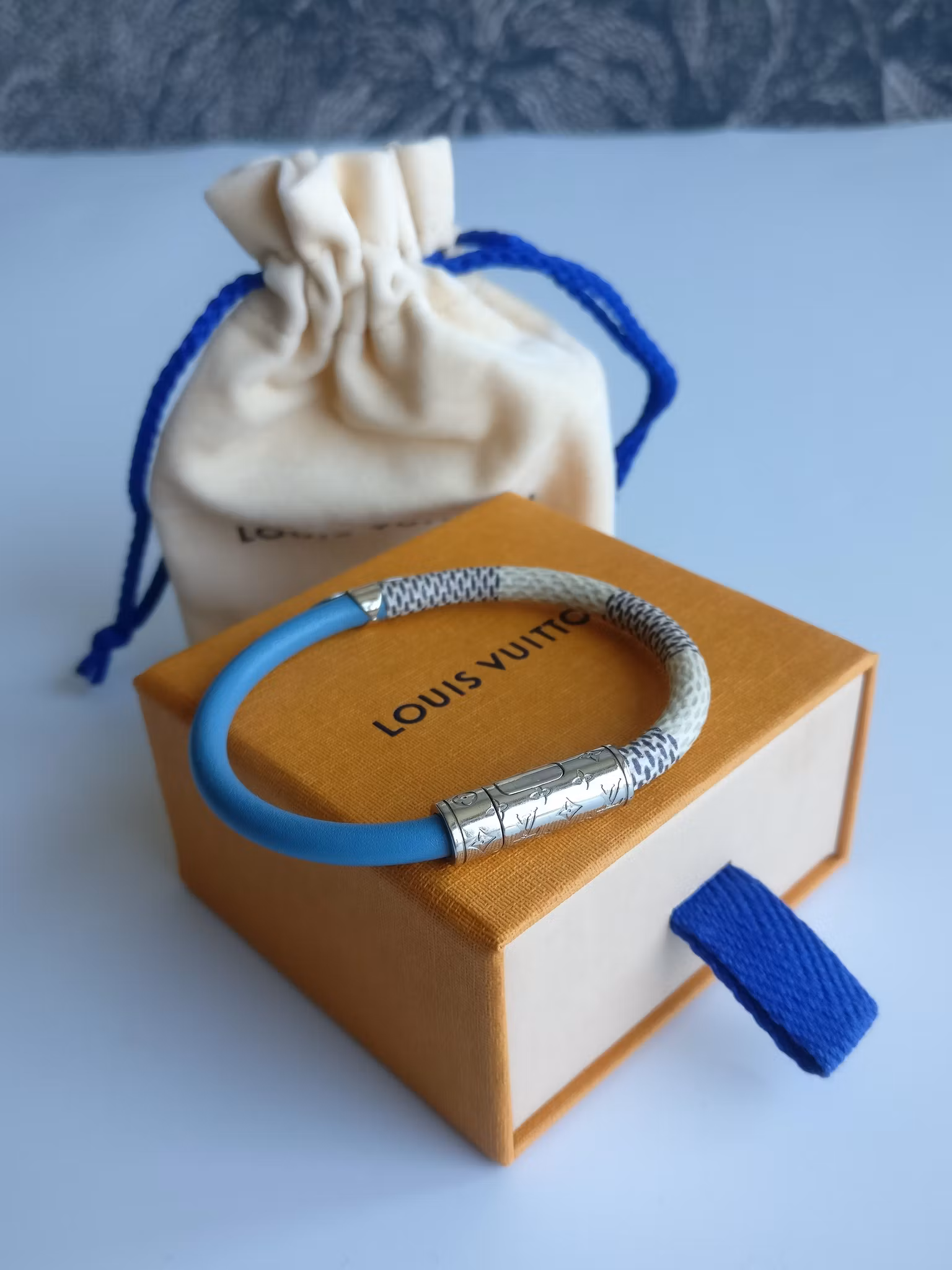 Louis Vuitton Daily Confidential Bracelet damier azur