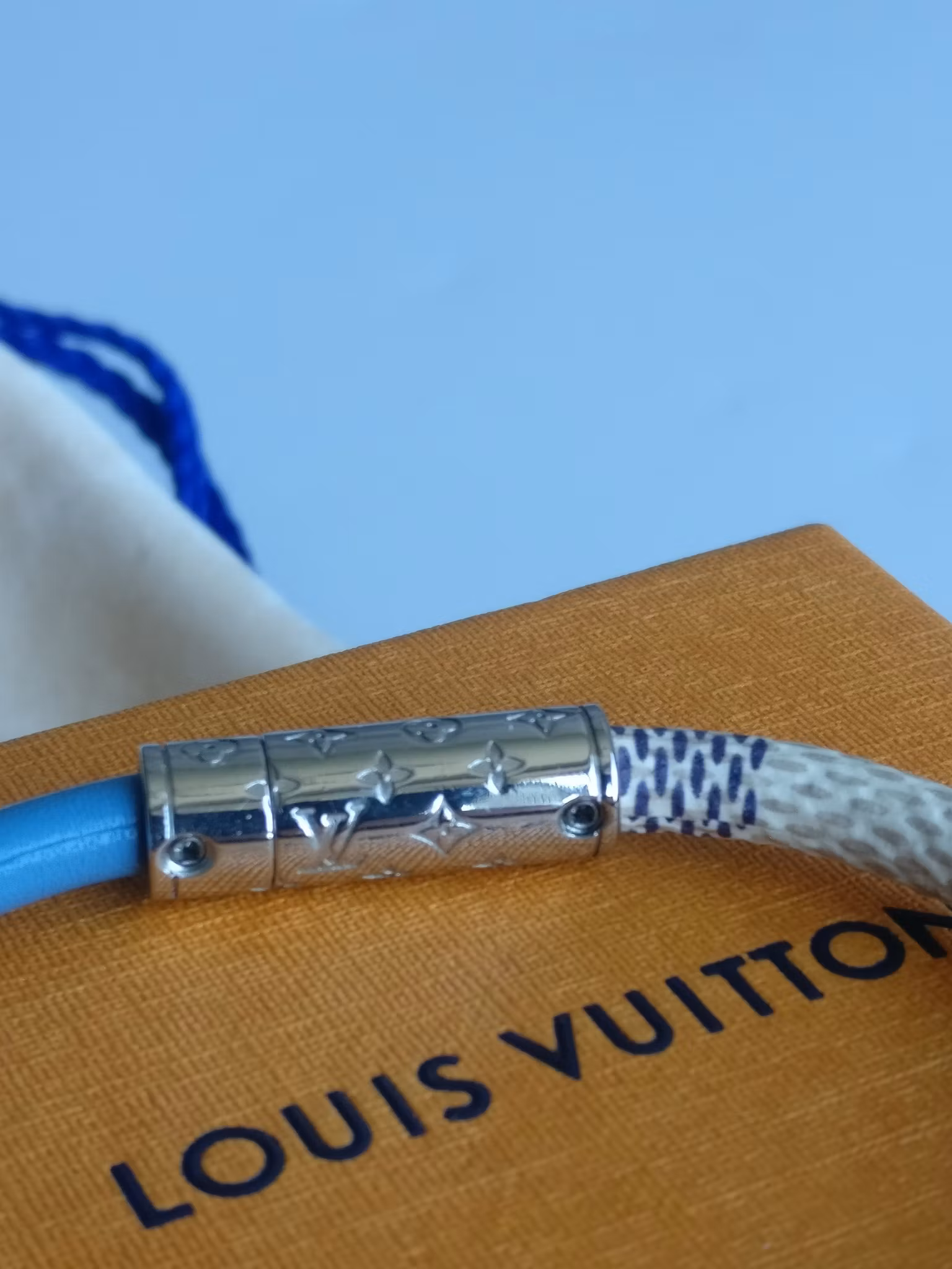 Louis Vuitton Daily Confidential Bracelet damier azur
