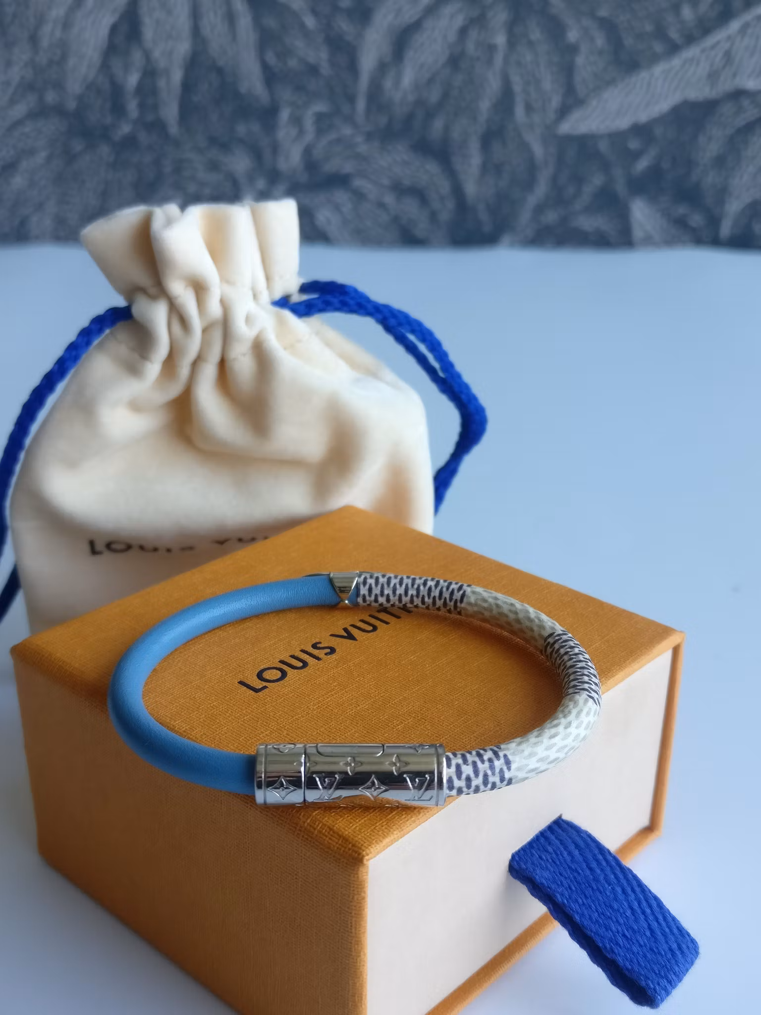 Louis Vuitton Daily Confidential Bracelet damier azur
