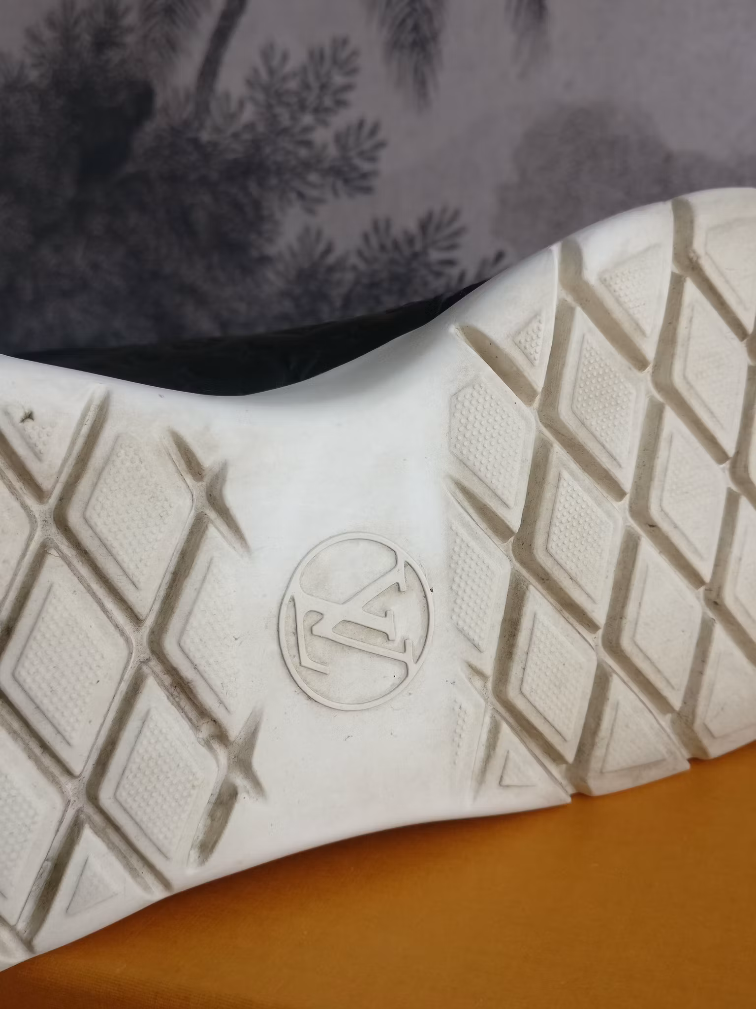 Louis Vuitton Aftergame Trainers 38