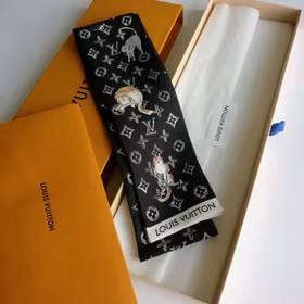 Louis Vuitton bandeau Catogram limited edition