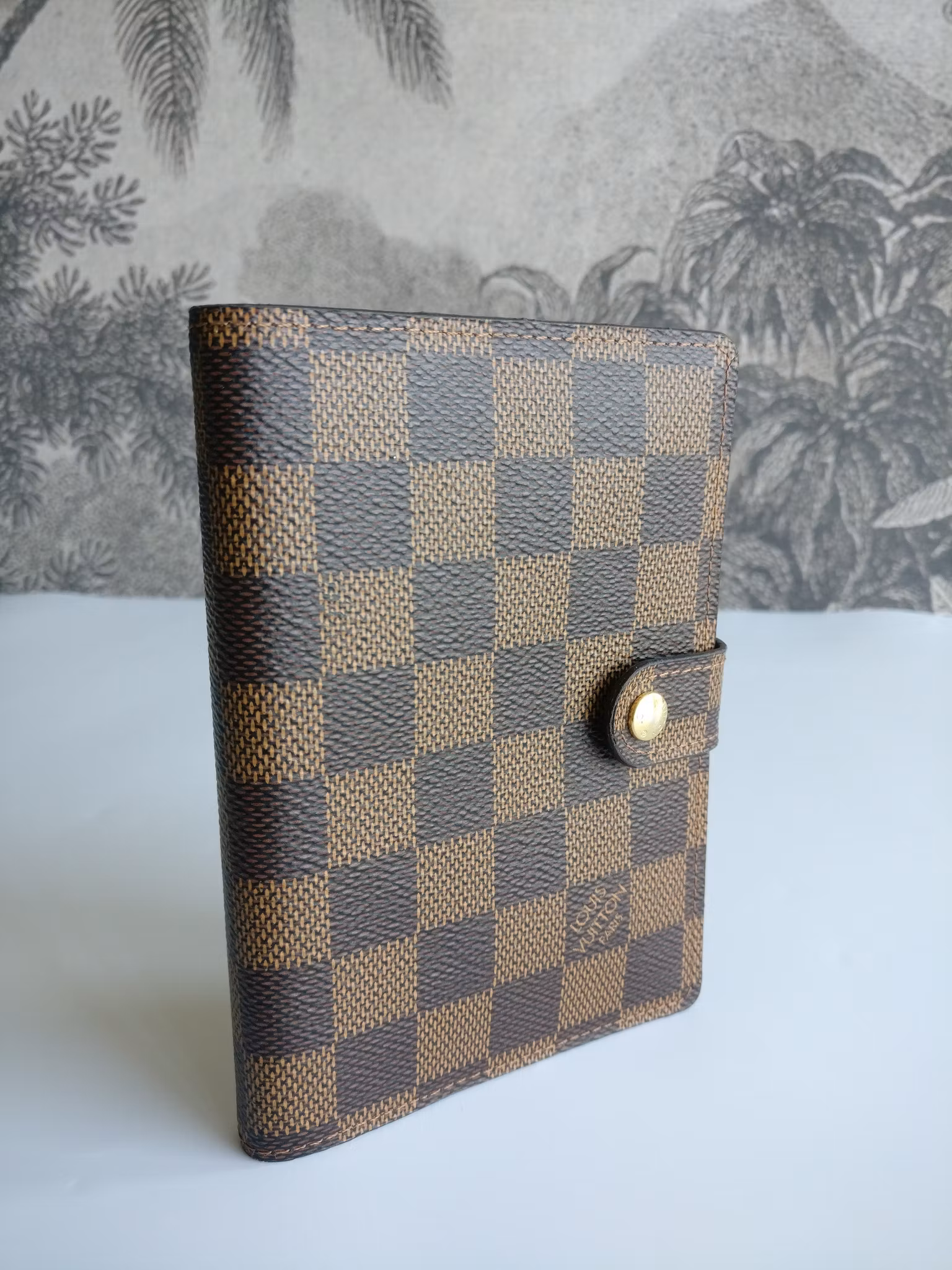 Louis Vuitton Small ring Agenda cover