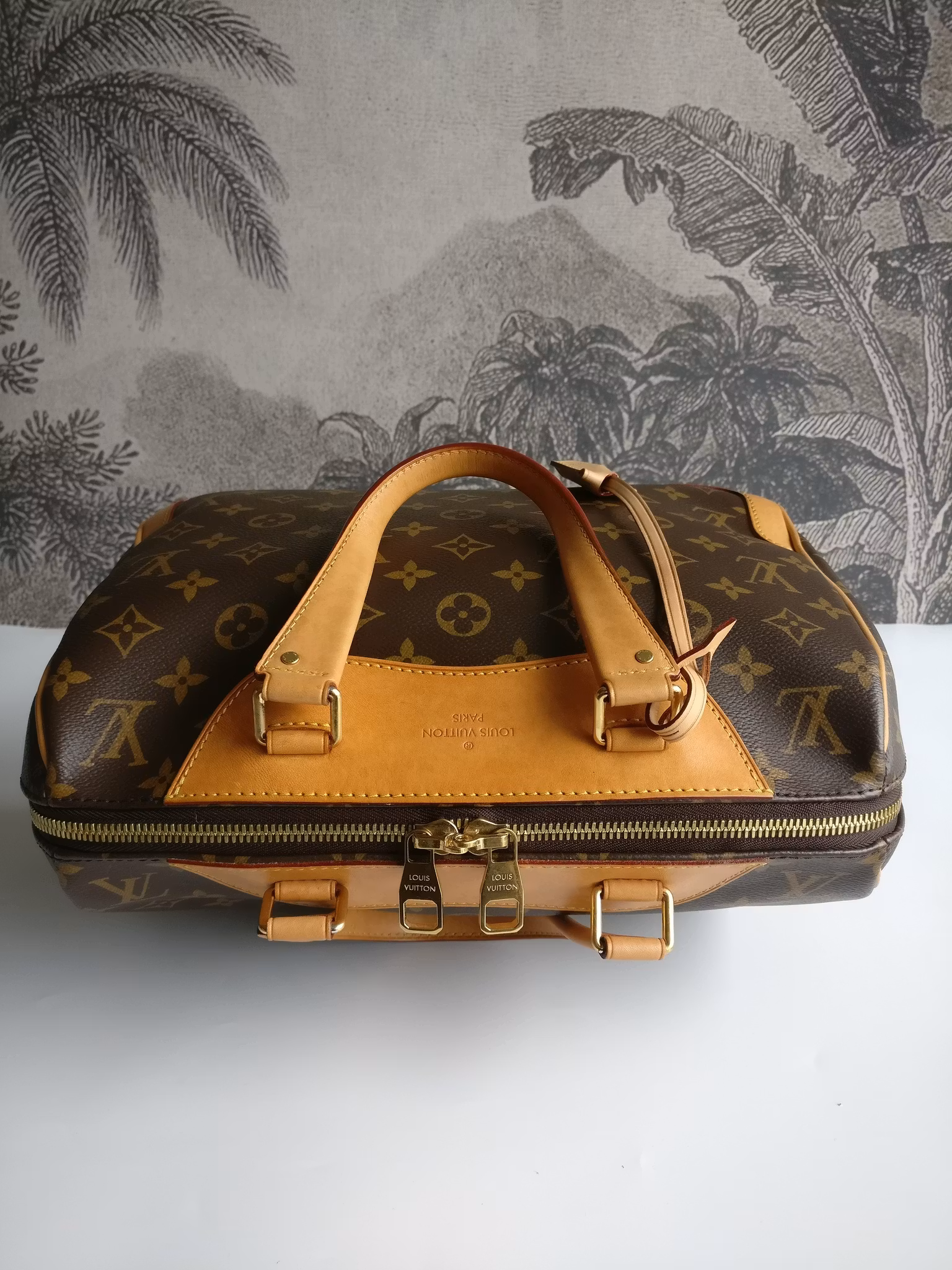 Louis Vuitton Retiro 2 Way