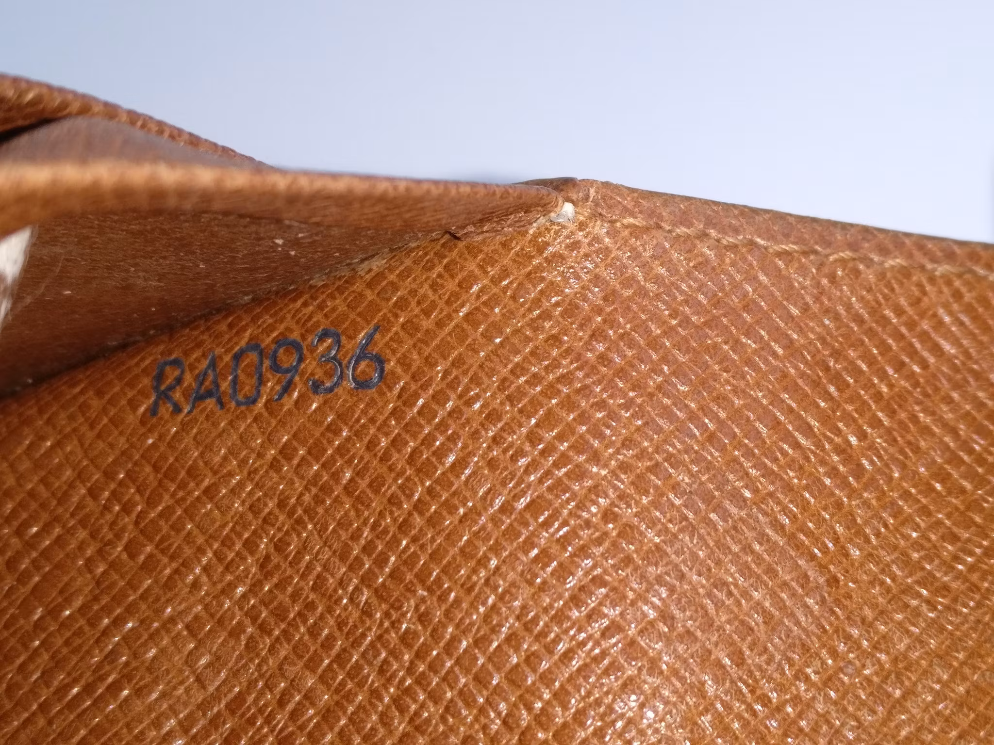 Louis Vuitton vintage Porte Monnaie Billet Tresor