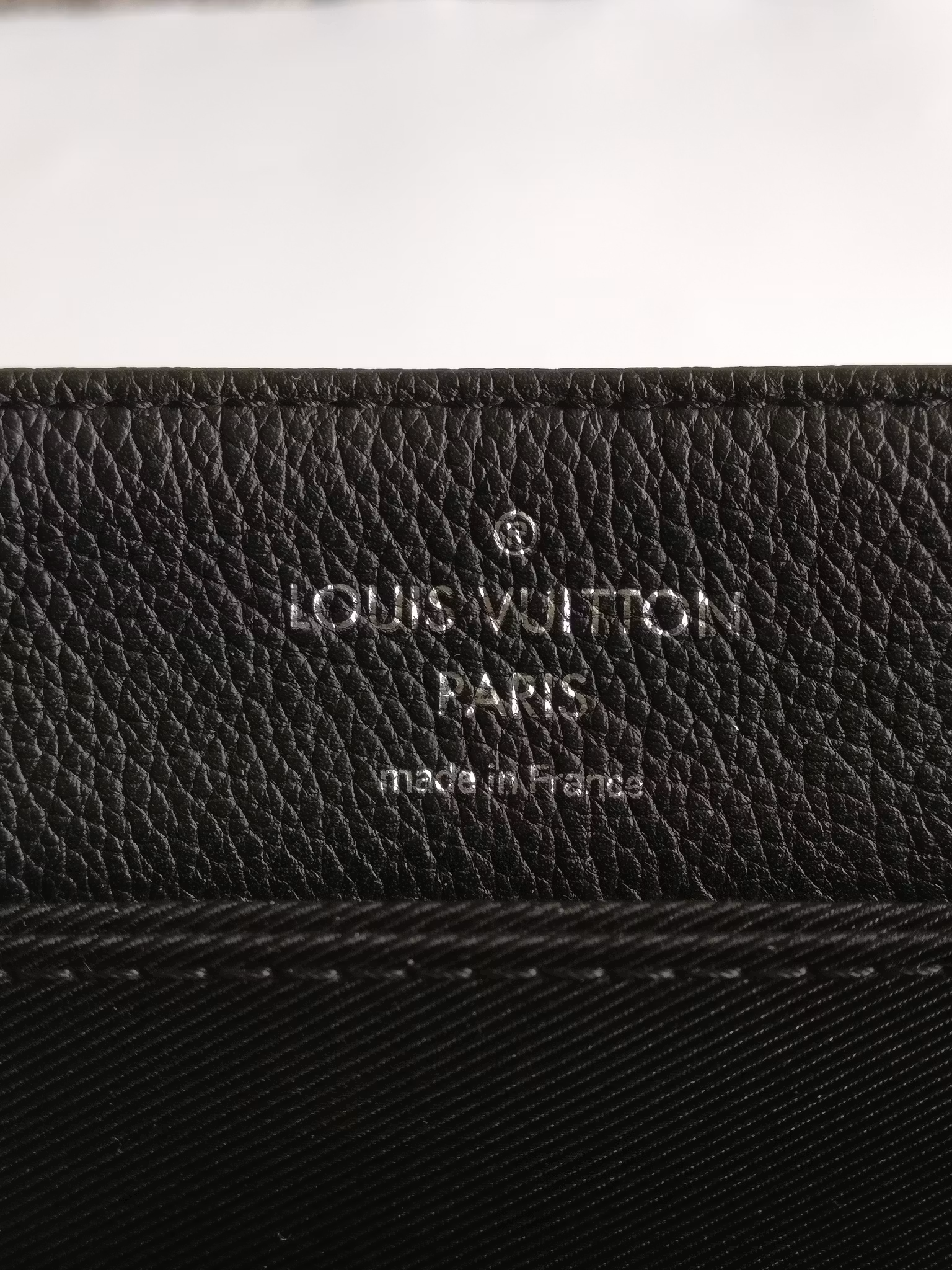 Louis Vuitton LockMe II Noir
