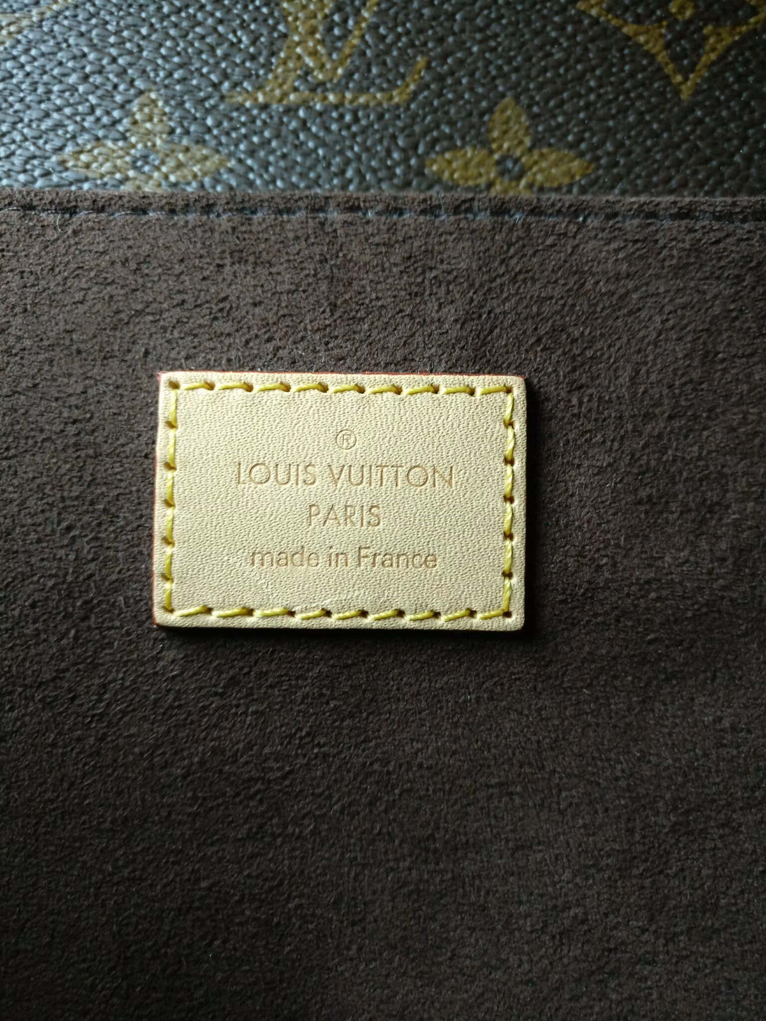 Louis Vuitton Pochette Metis