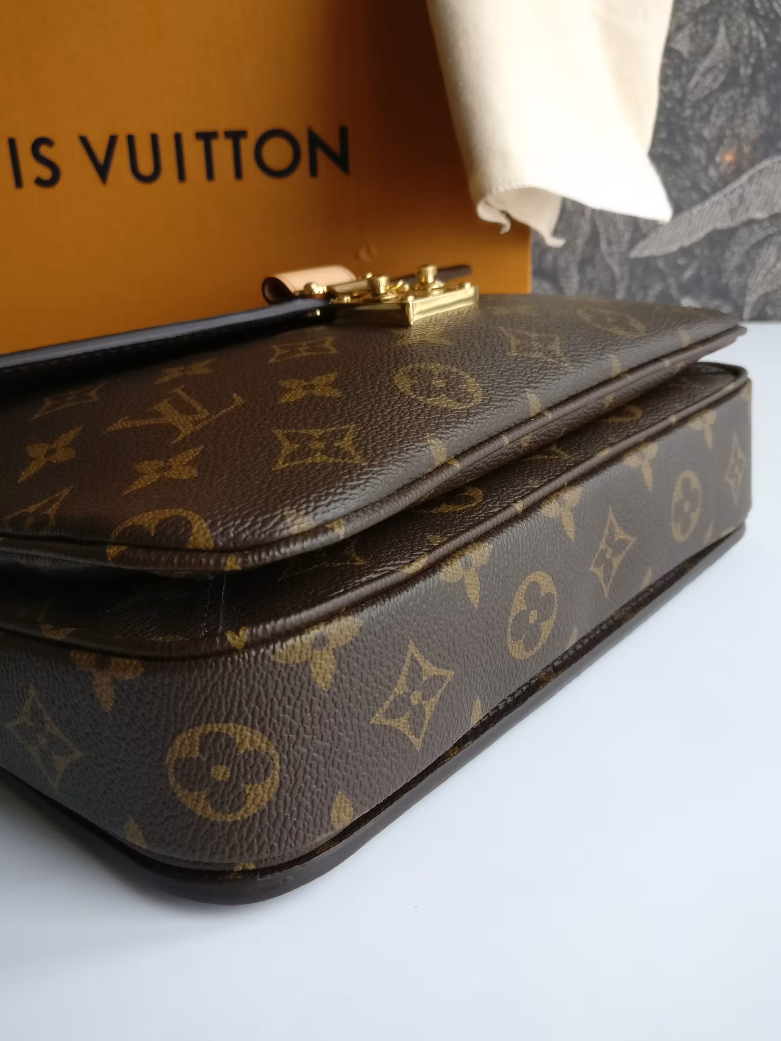Louis Vuitton Pochette Metis