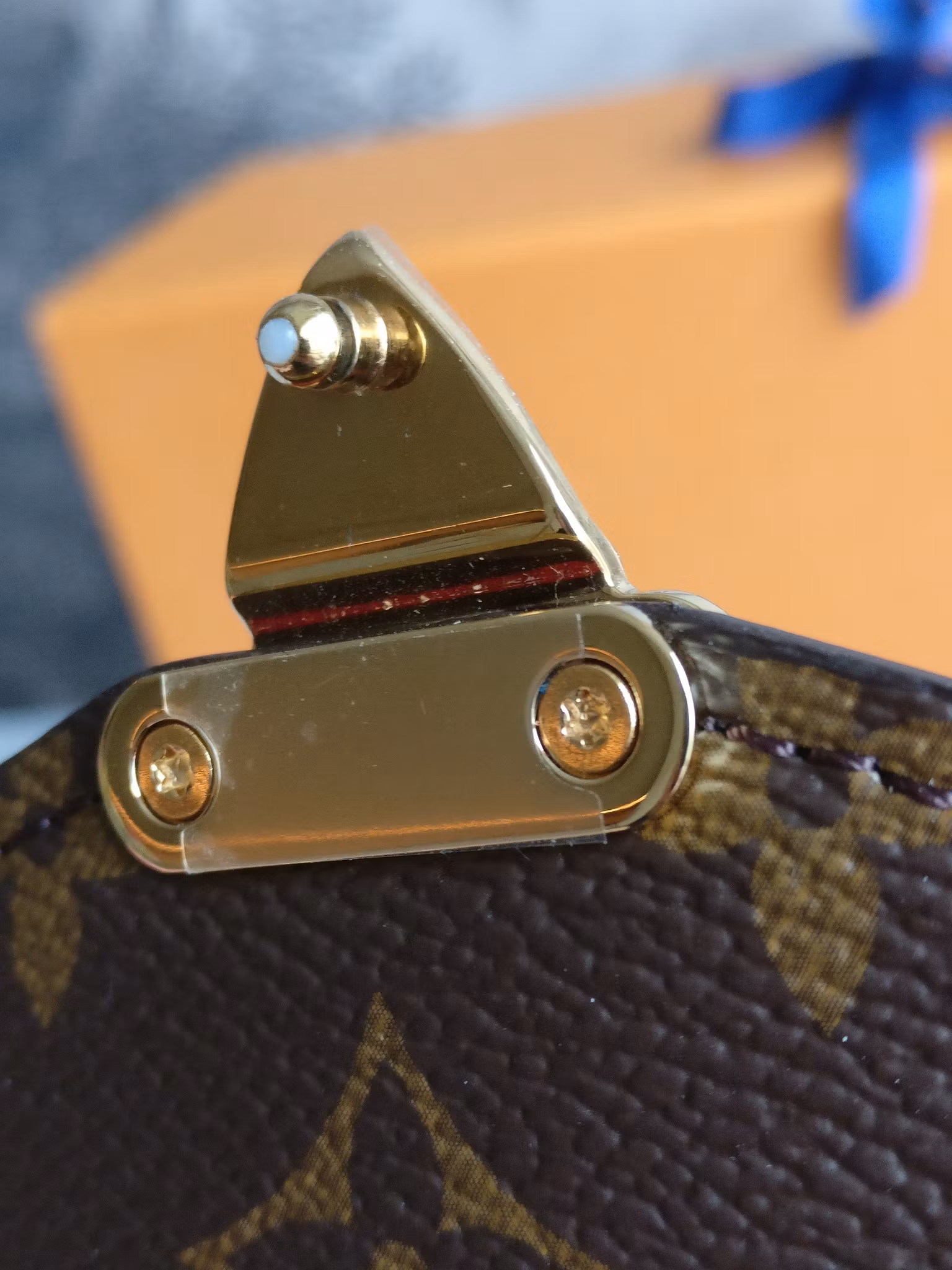 Louis Vuitton Pochette Metis