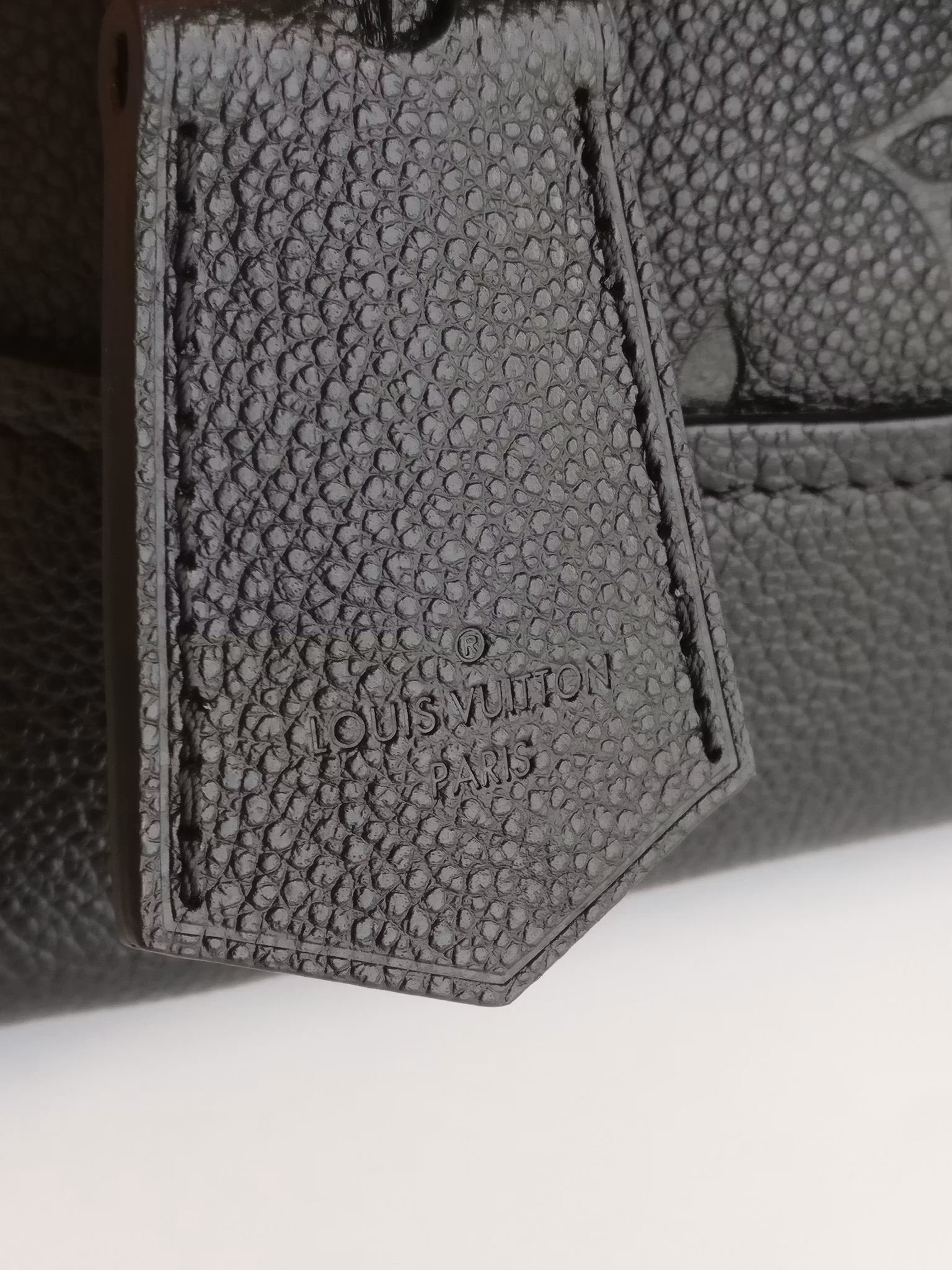 Louis Vuitton Neo Alma BB empreinte