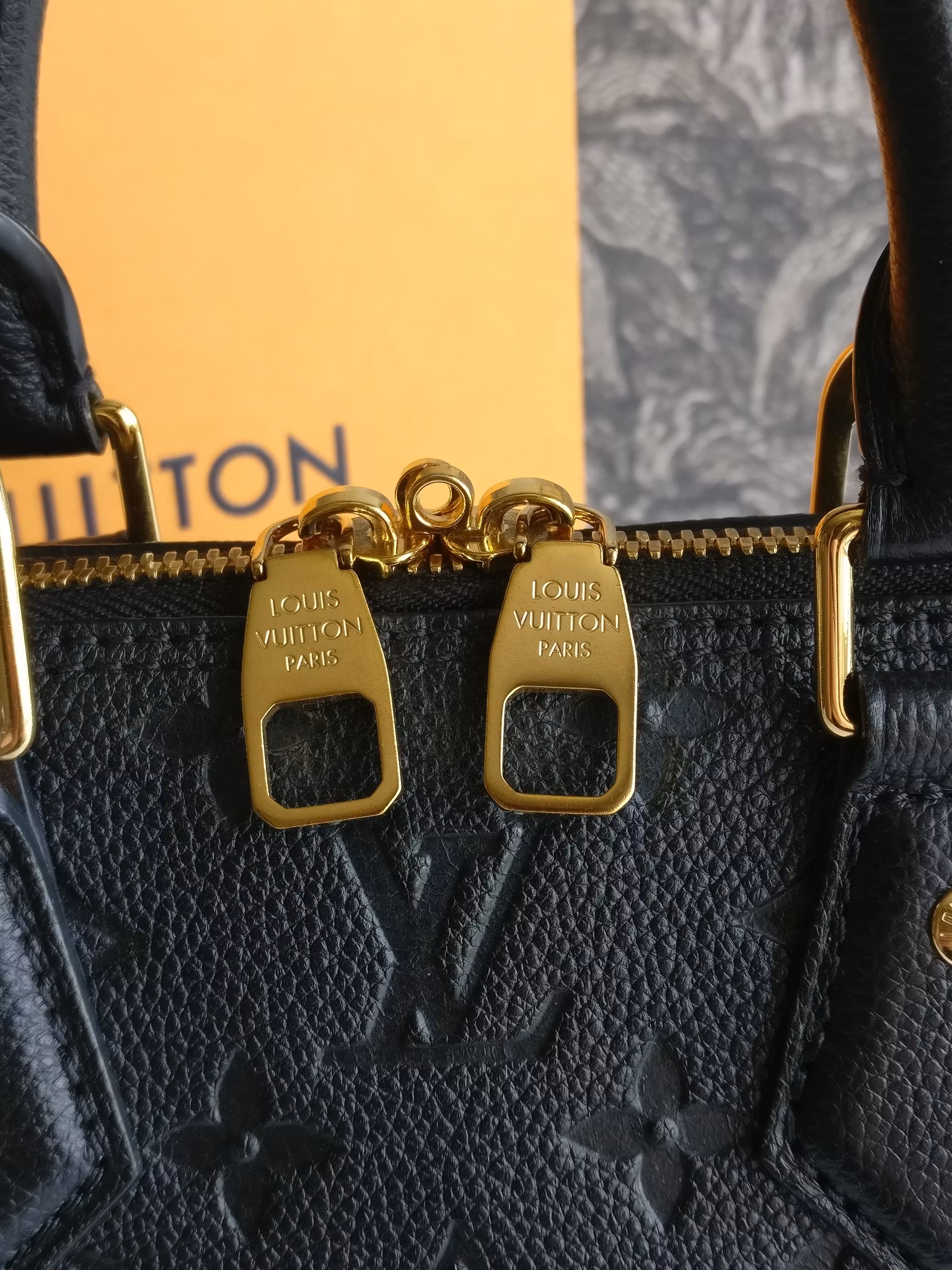Louis Vuitton Neo Alma BB empreinte