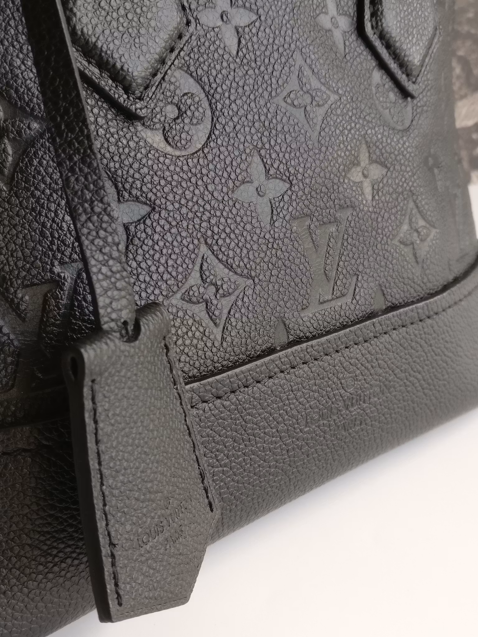Louis Vuitton Neo Alma BB empreinte