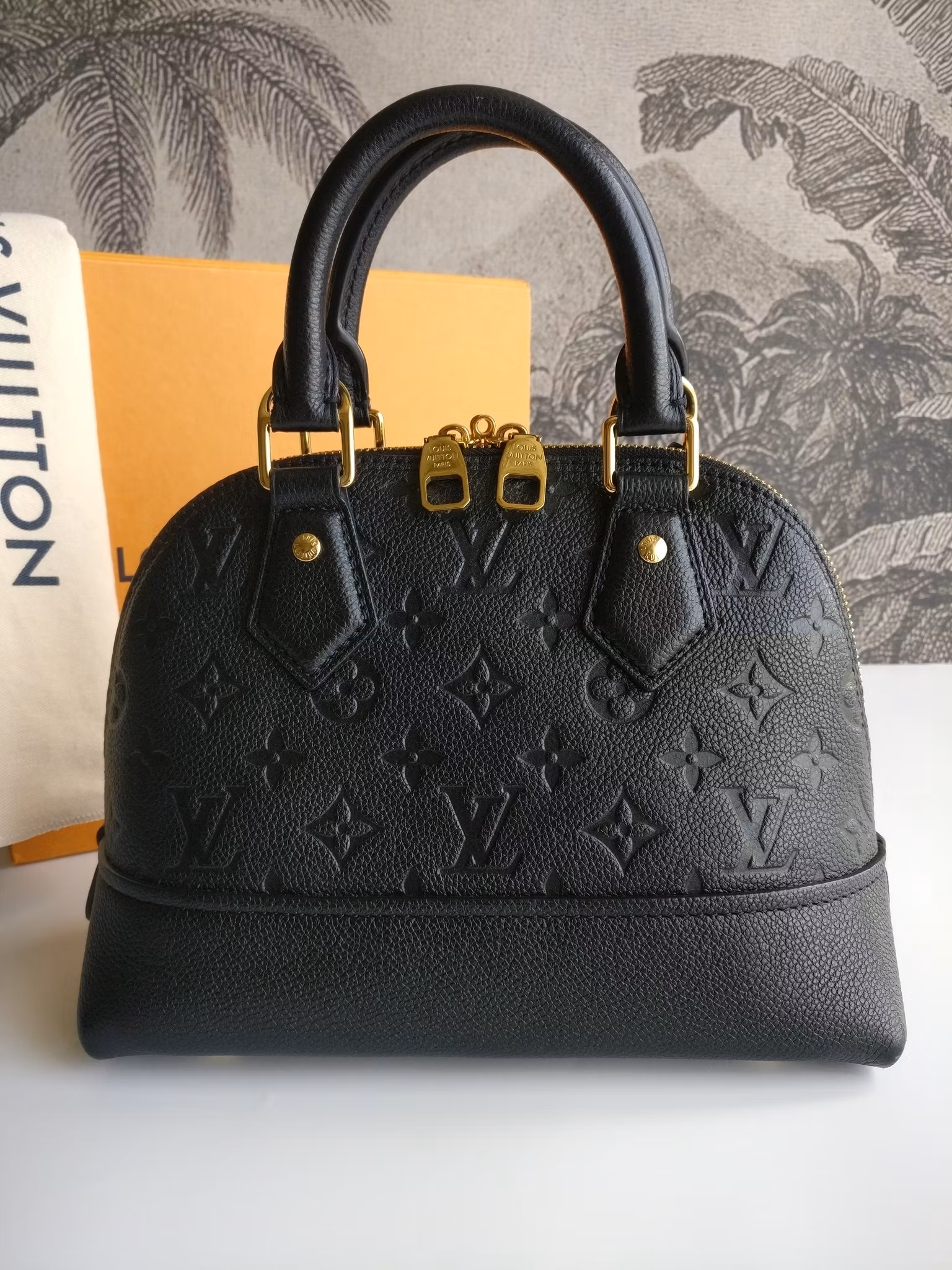 Louis Vuitton Neo Alma BB empreinte