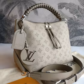 Louis Vuitton Beaubourg MM Hobo