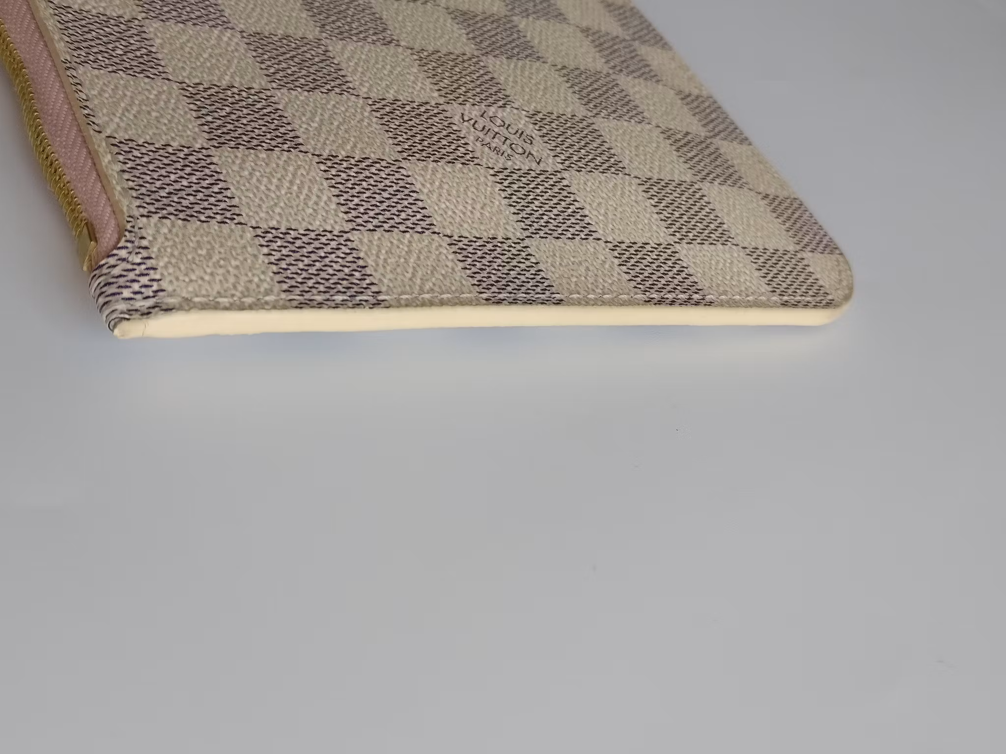 Louis Vuitton Neverfull MM clutch