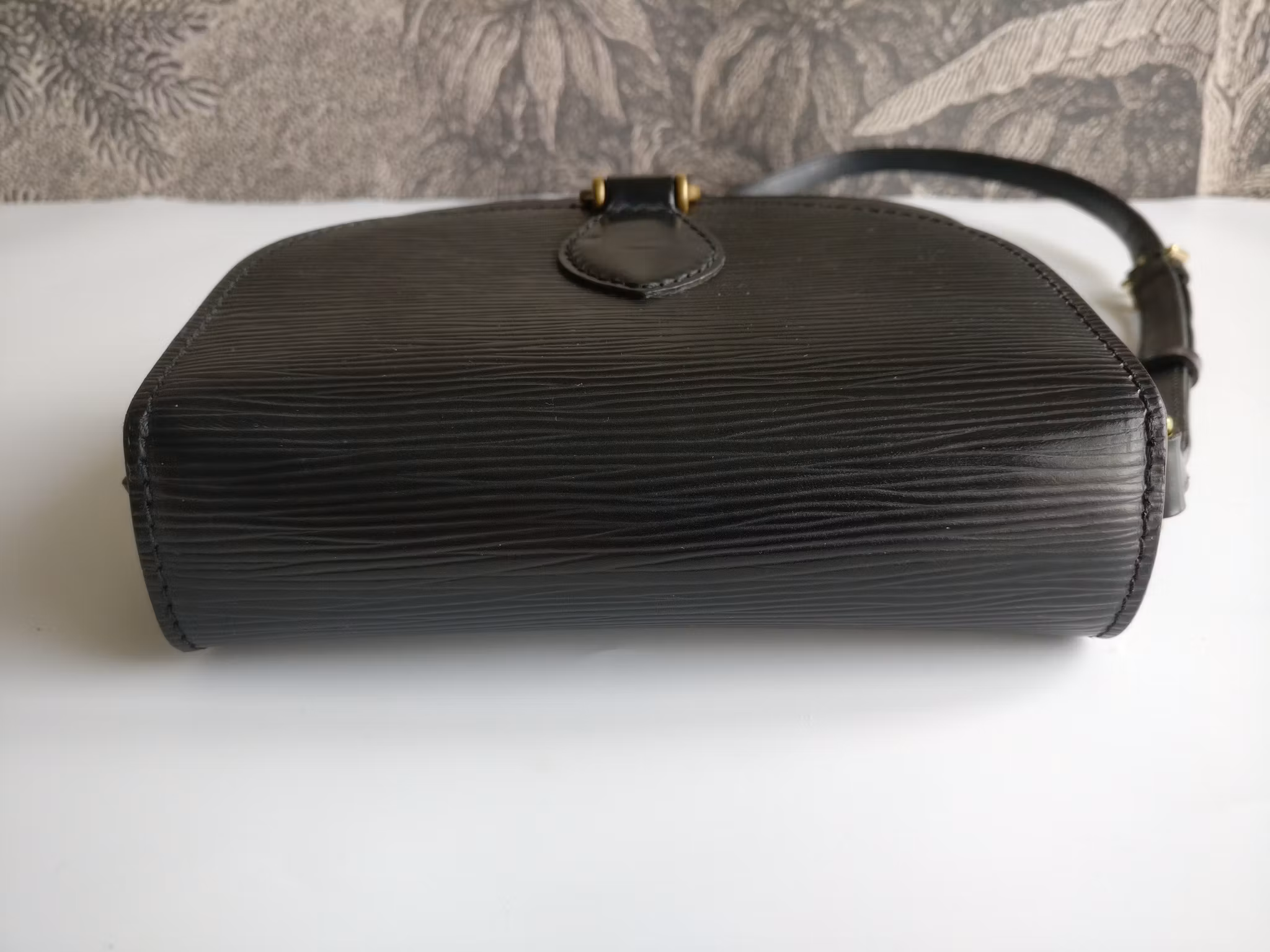 Louis Vuitton St Cloud PM black epi