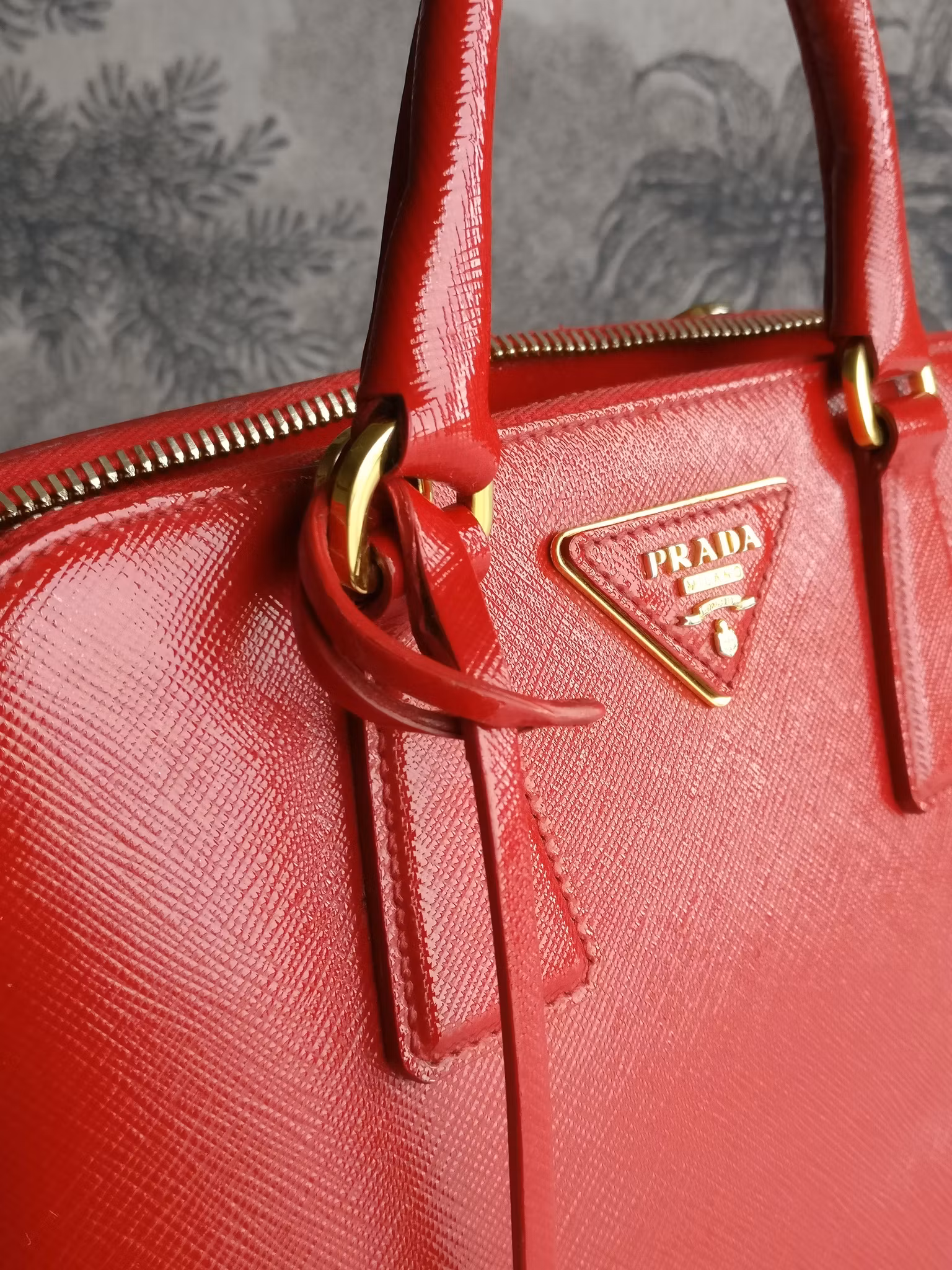Prada Saffiano Lux Promenade Vernice Alma 25 small