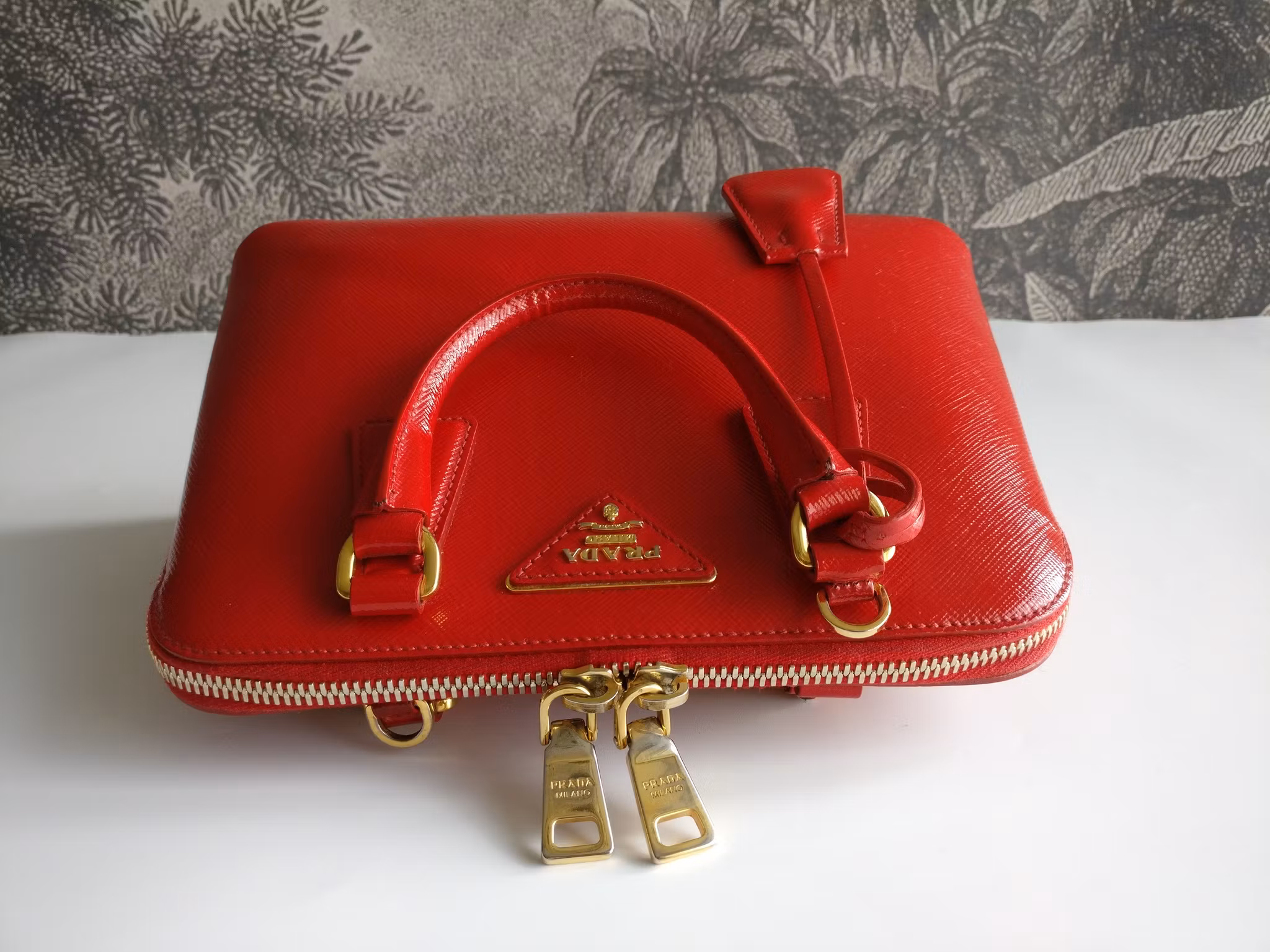 Prada Saffiano Lux Promenade Vernice Alma 25 small
