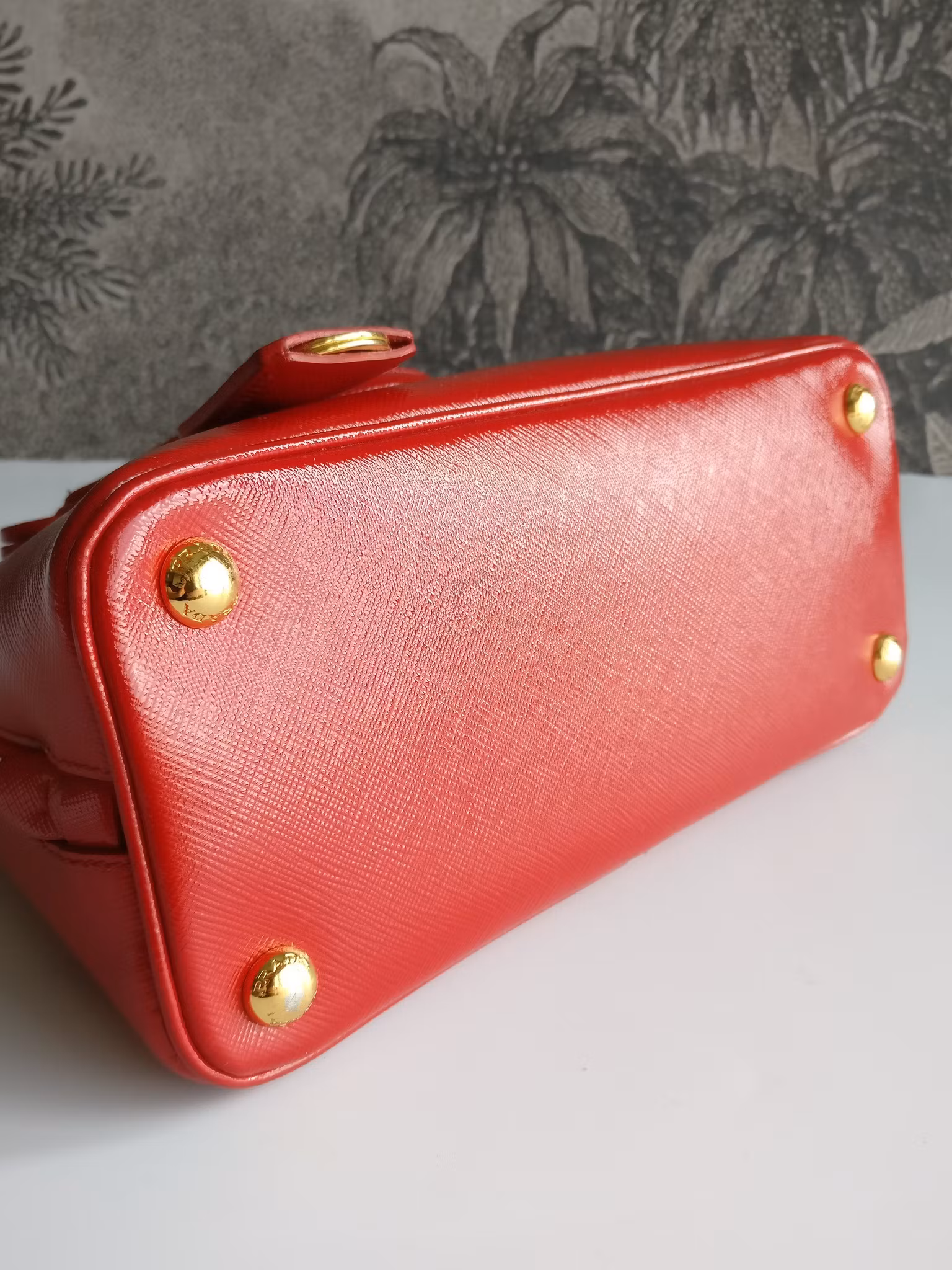 Prada Saffiano Lux Promenade Vernice Alma 25 small