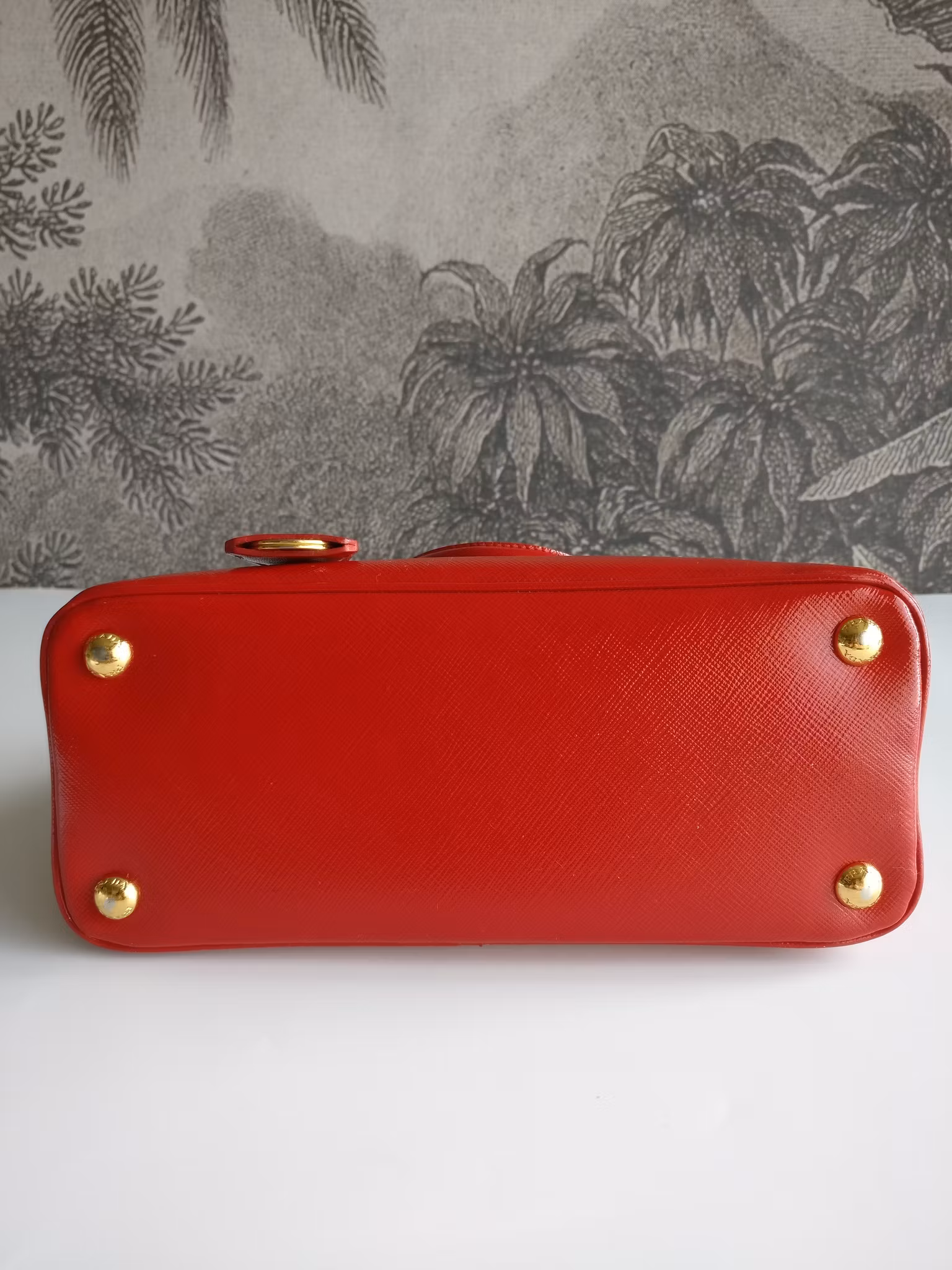 Prada Saffiano Lux Promenade Vernice Alma 25 small