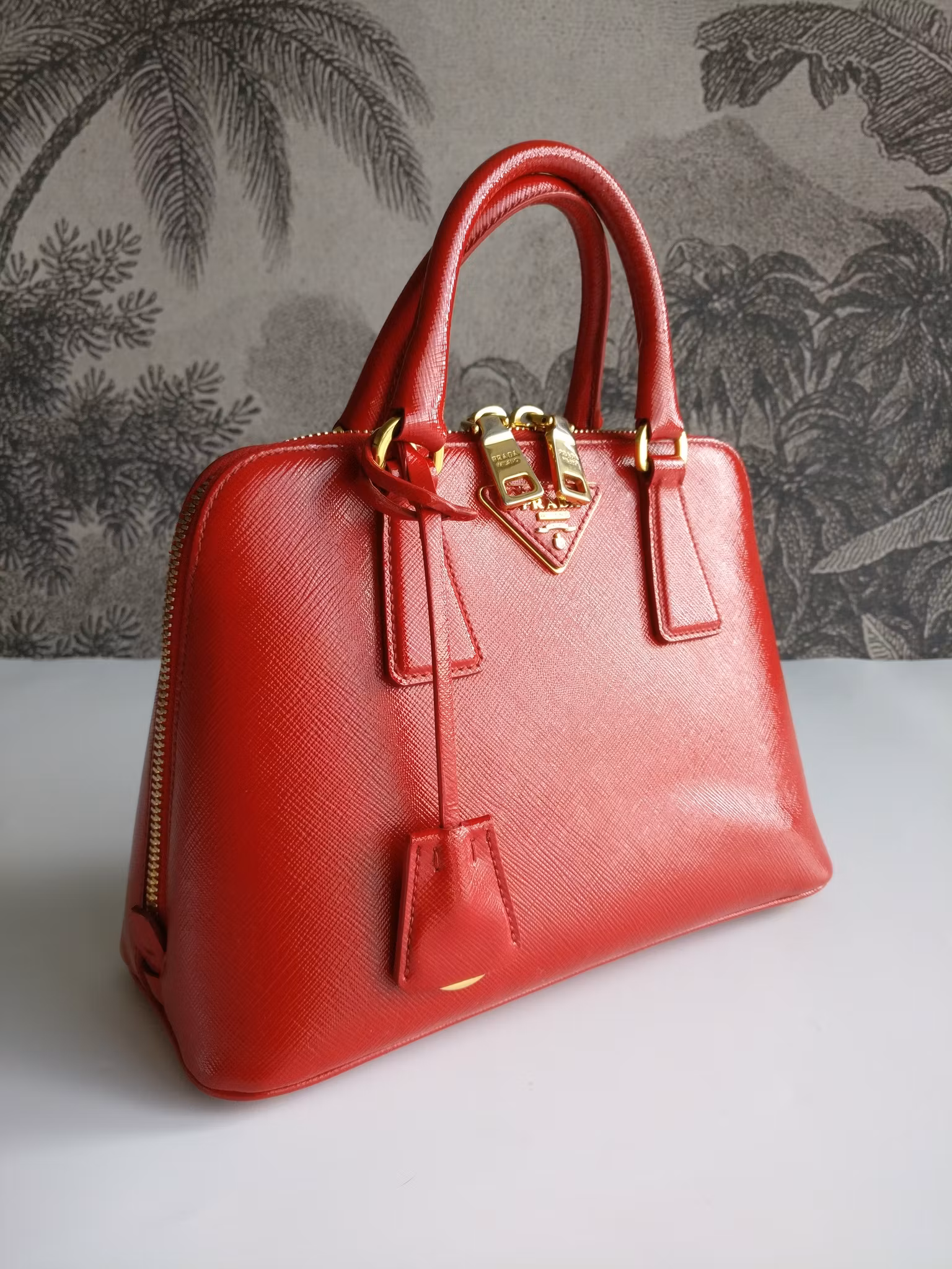 Prada Saffiano Lux Promenade Vernice Alma 25 small