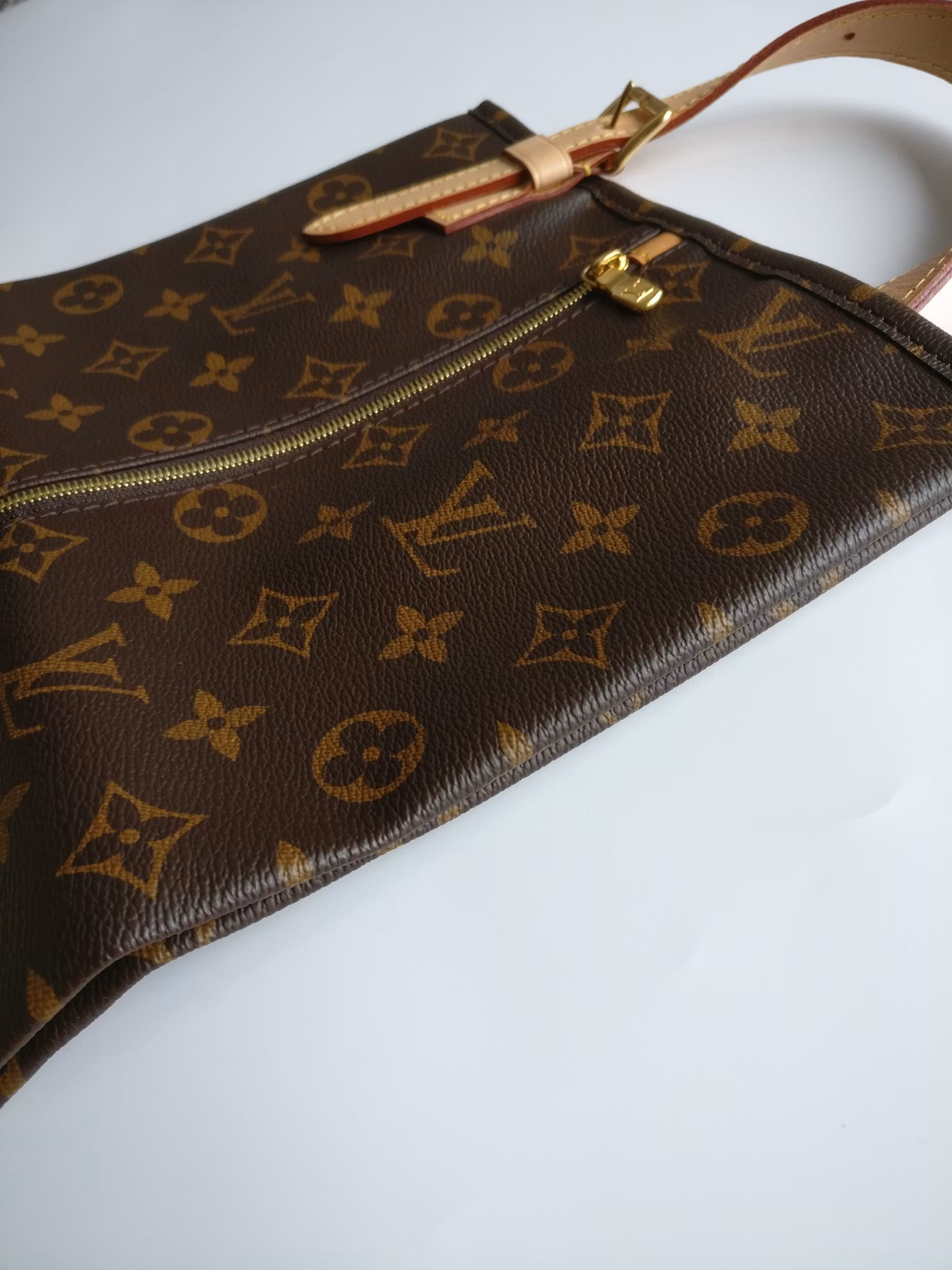 Louis Vuitton Shoe Pouch Dopp Kit