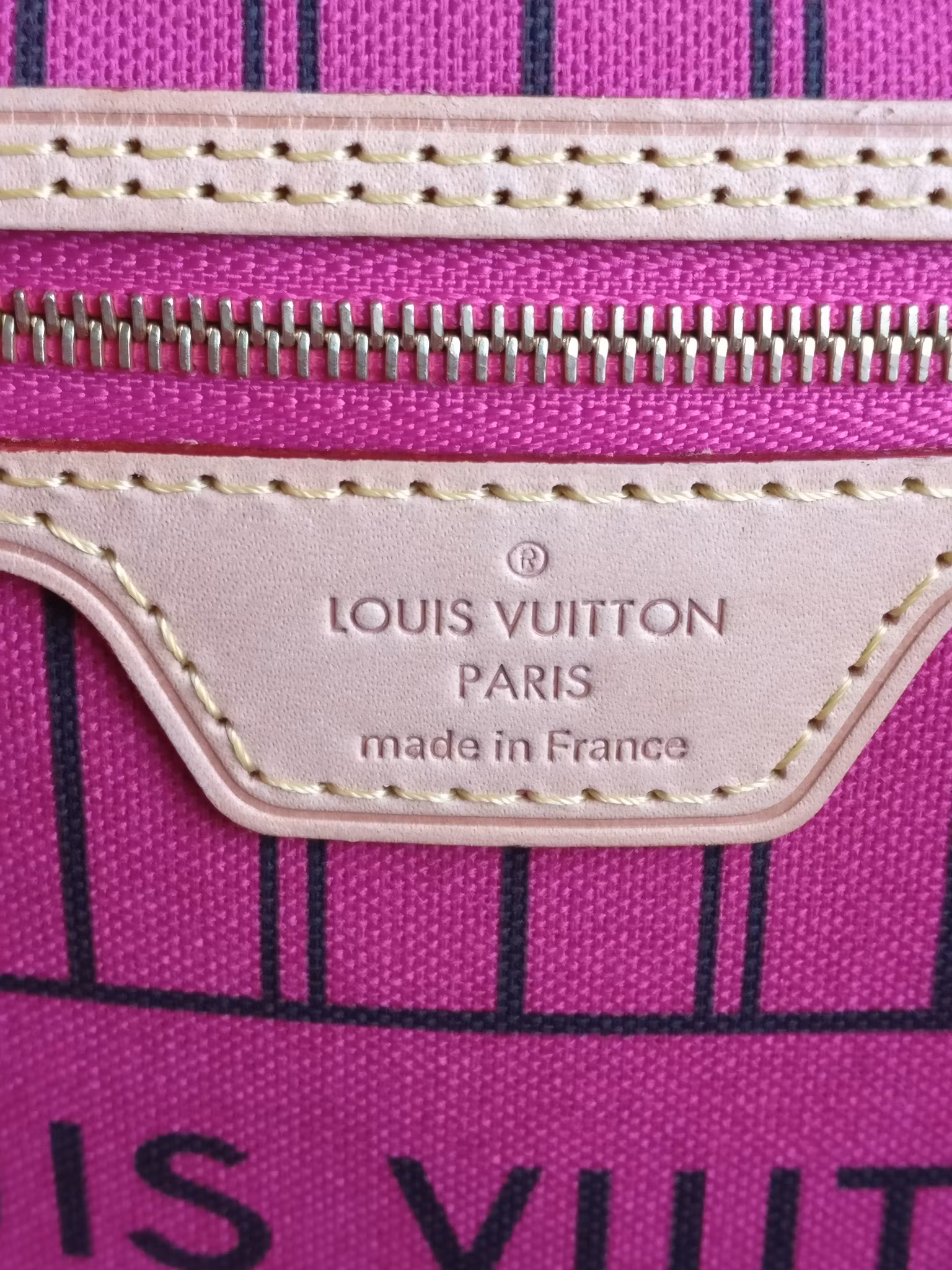Louis Vuitton Neverfull MM