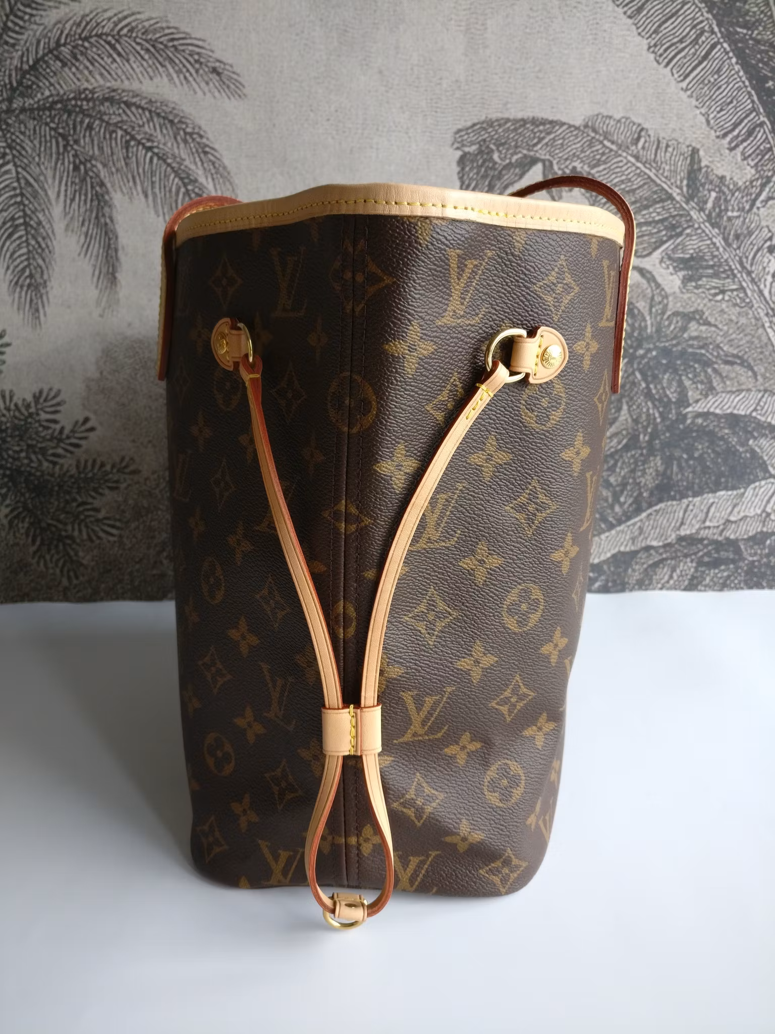 Louis Vuitton Neverfull MM