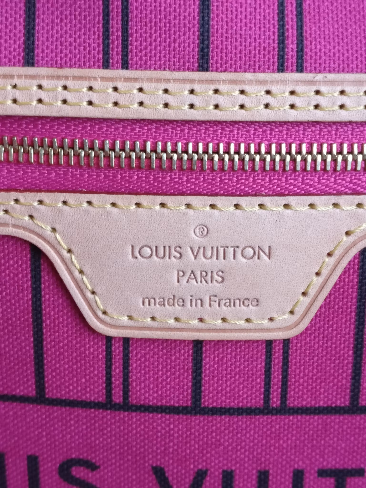 Louis Vuitton Neverfull MM