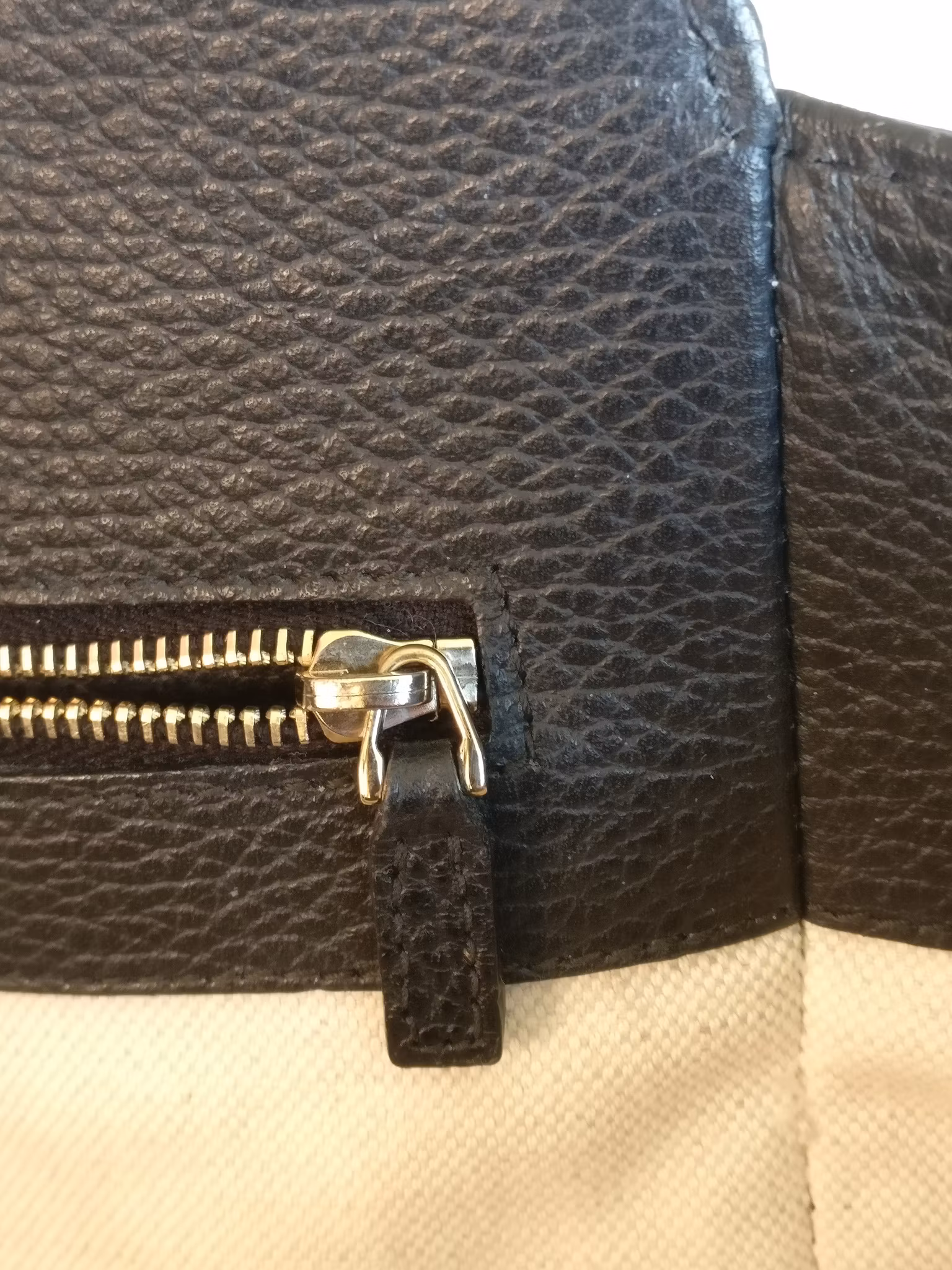 Gucci Small Swing Tote