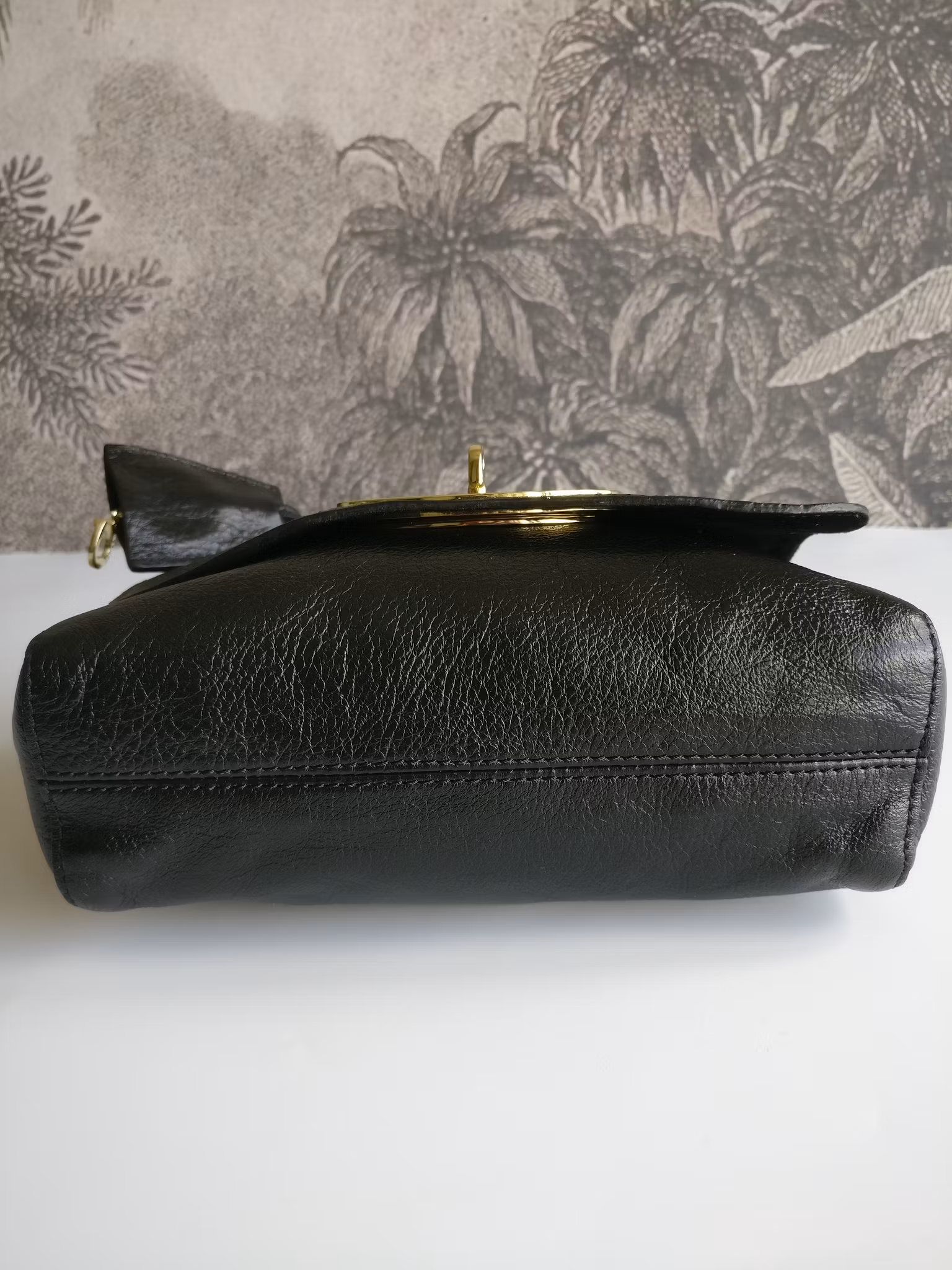 Mulberry Lily Small