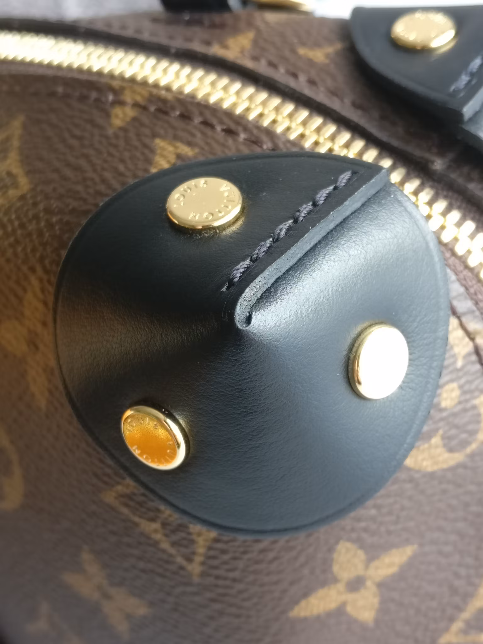 Louis Vuitton Petite Malle Souple