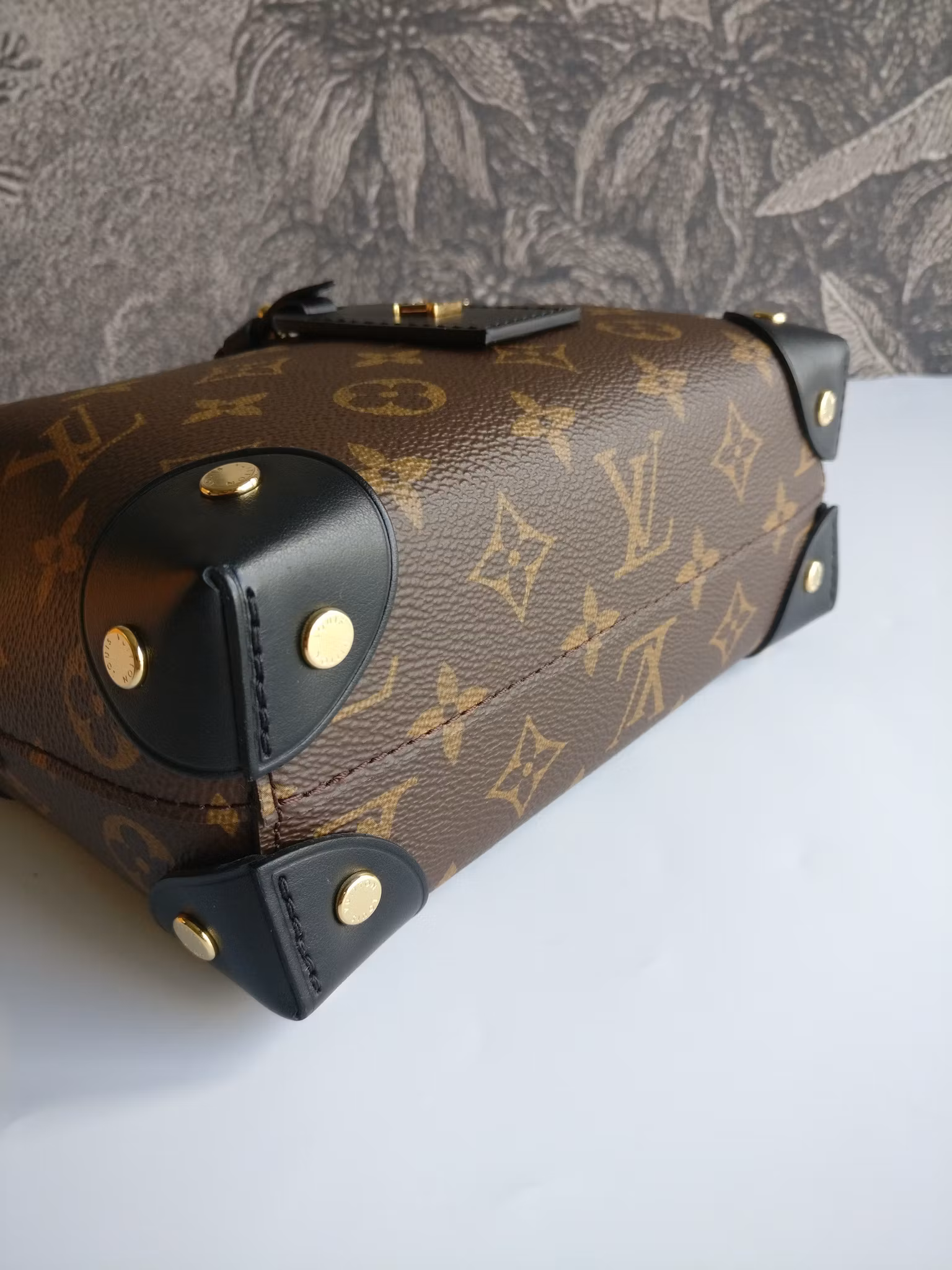 Louis Vuitton Petite Malle Souple