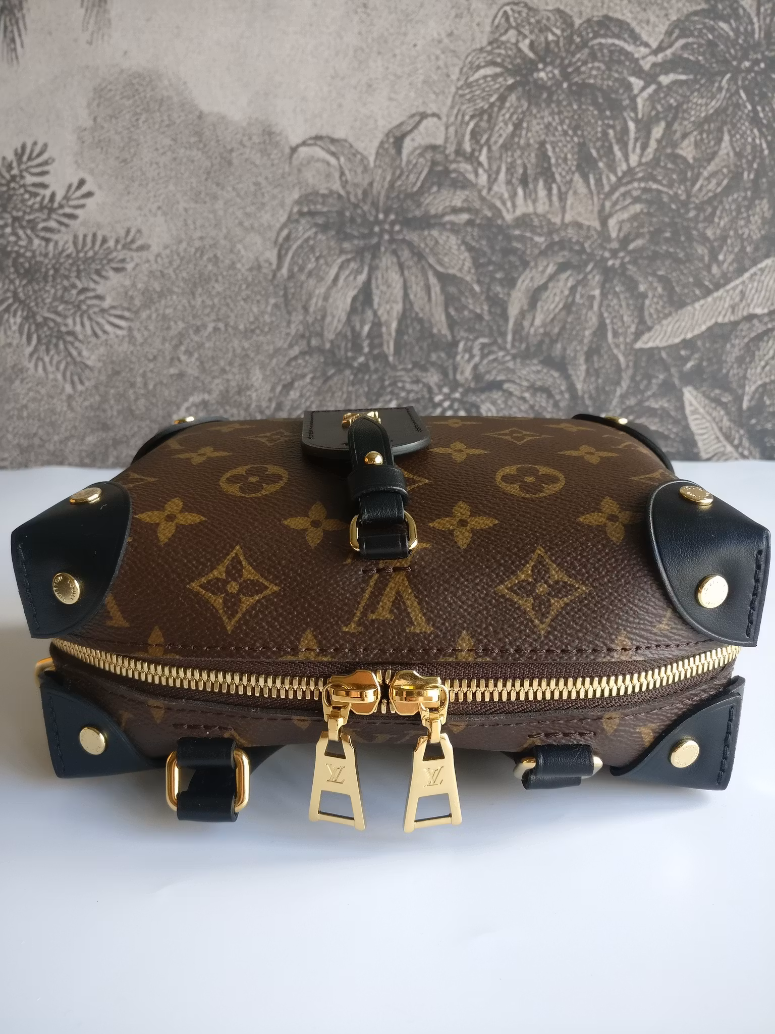 Louis Vuitton Petite Malle Souple