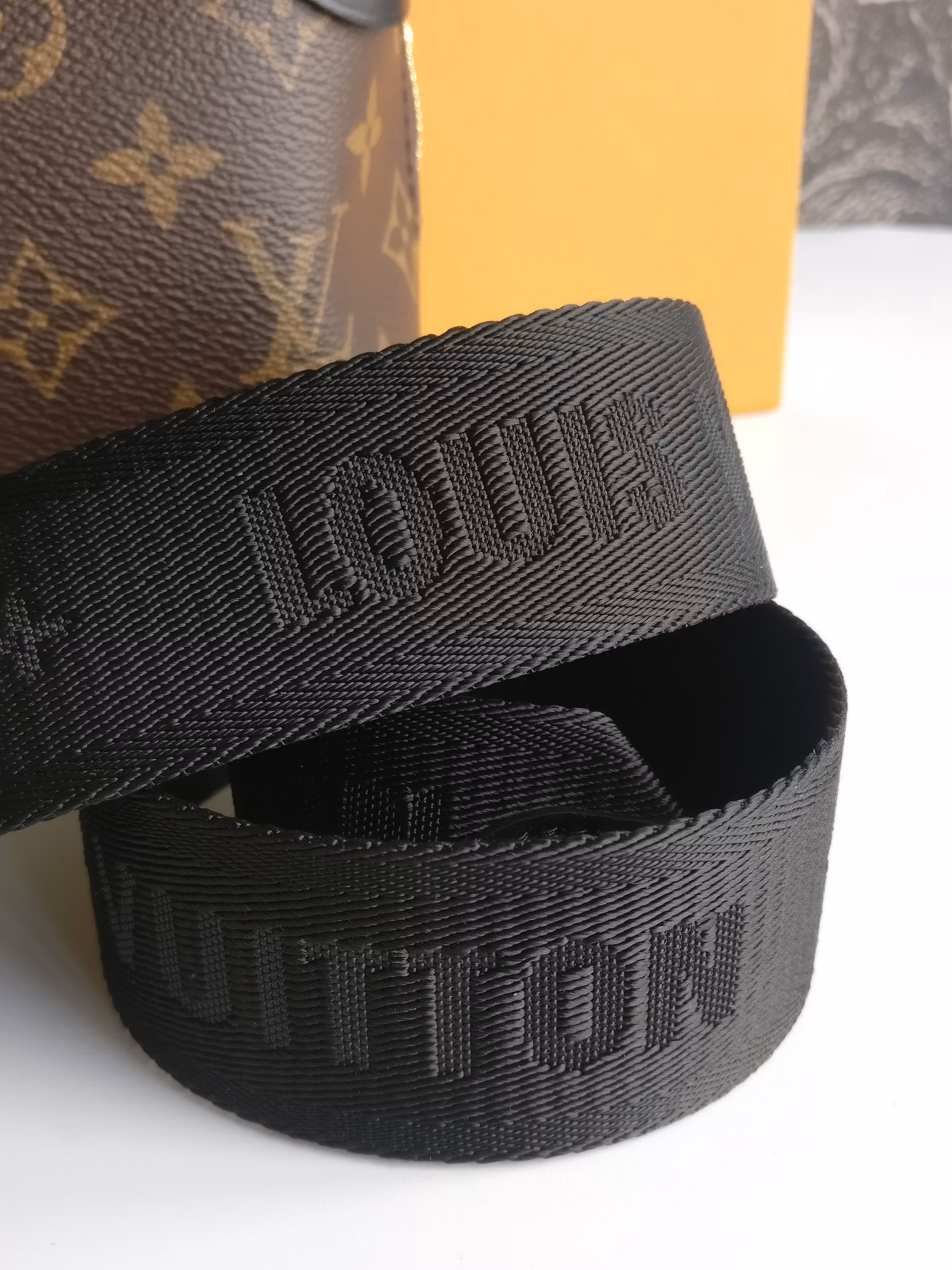 Louis Vuitton Petite Malle Souple