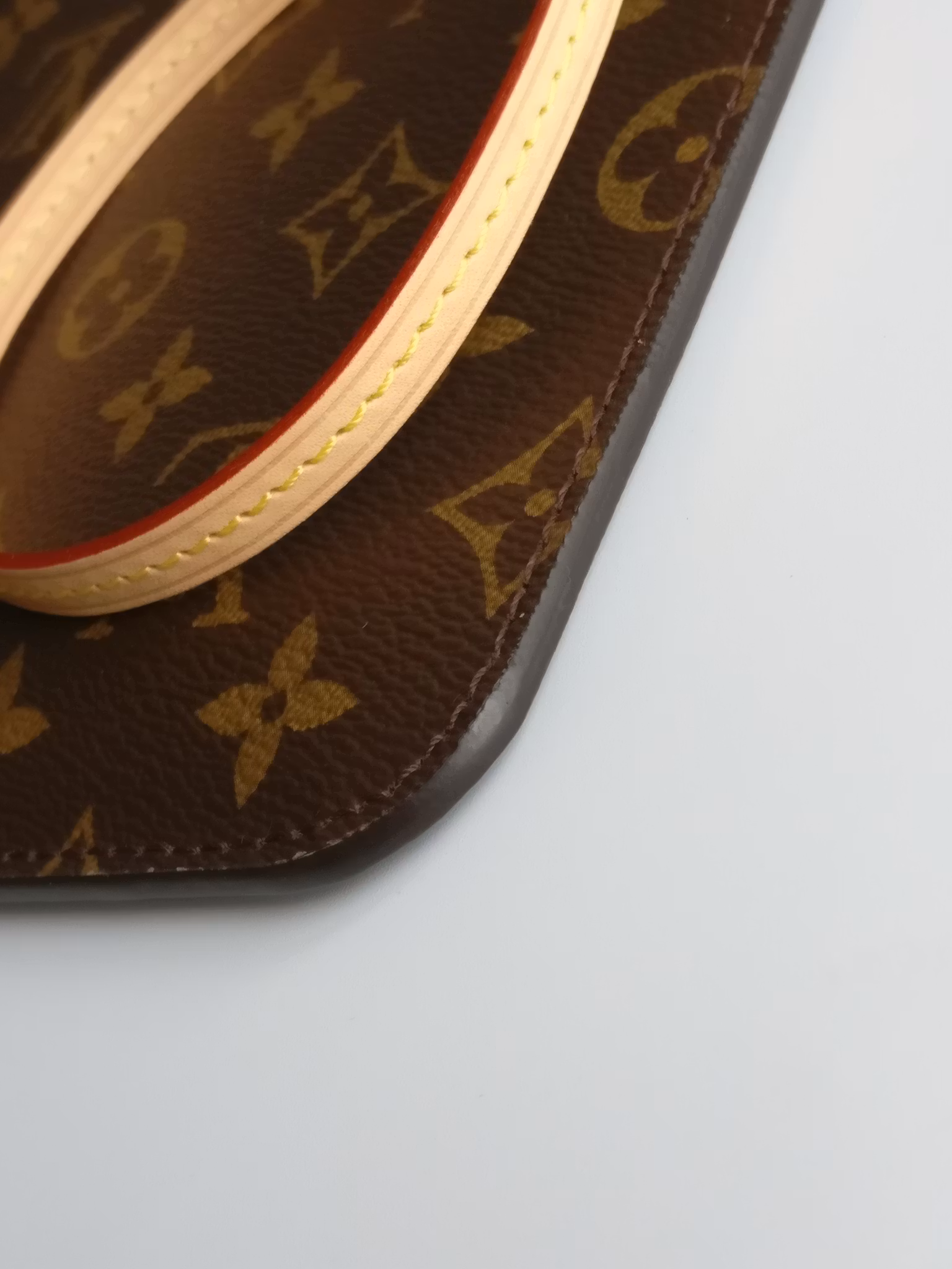 Louis Vuitton Neverfull MM pochette pivoine
