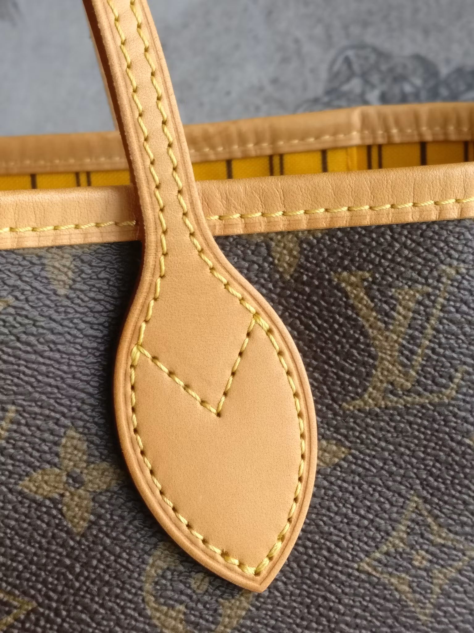 Louis Vuitton Neverfull MM mimosa limited edition