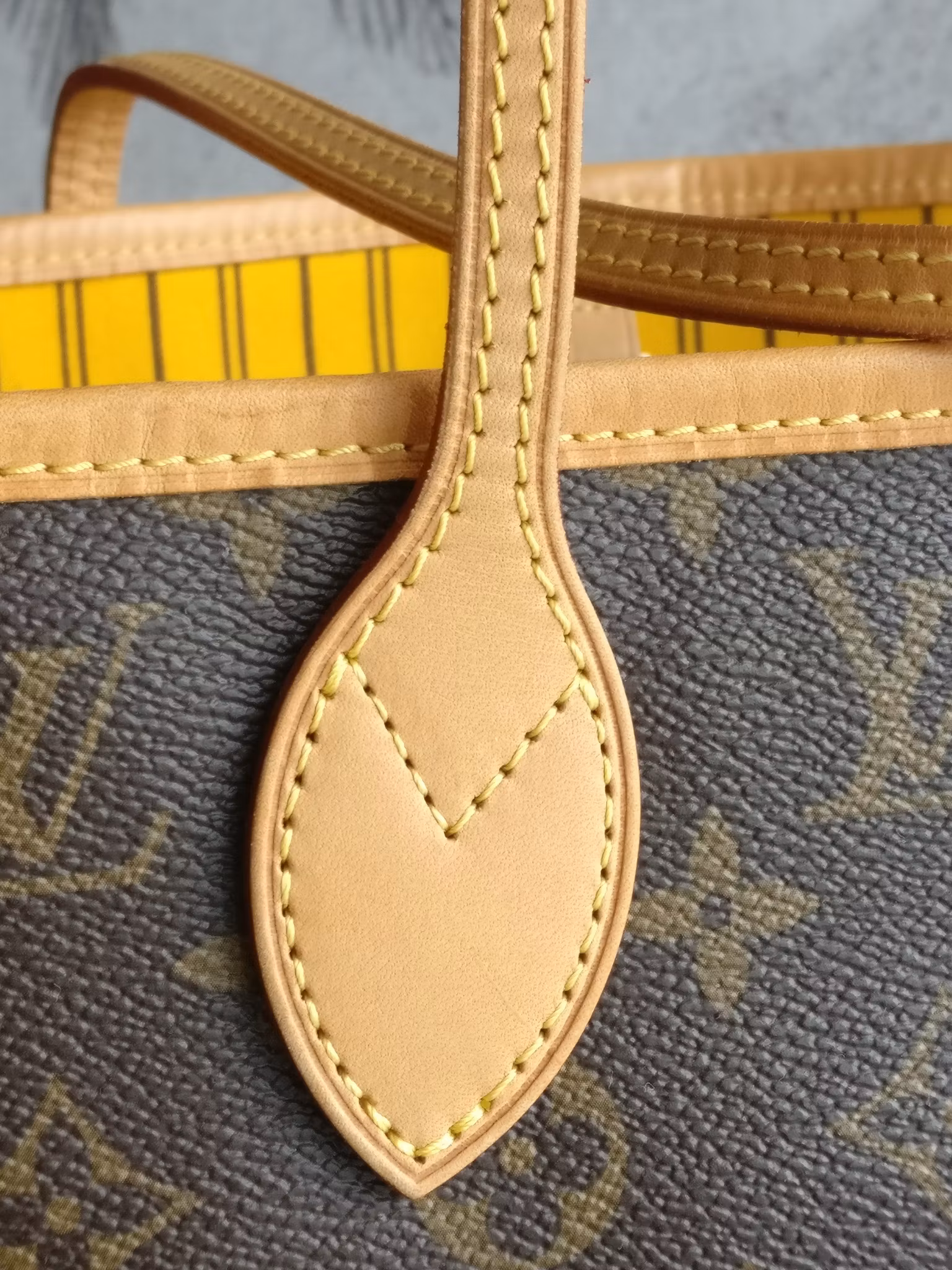 Louis Vuitton Neverfull MM mimosa limited edition